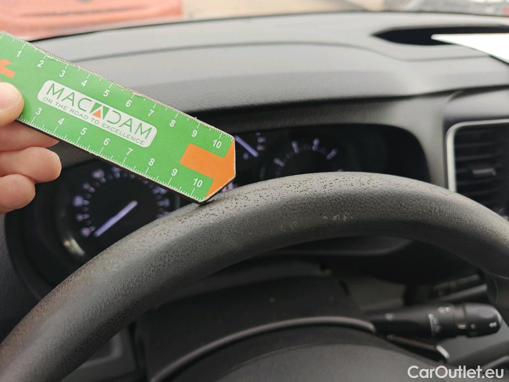  Opel  Vivaro OPEL  / 2019 / 4P / furgón 1.5 D 88kW (120CV) M Std Express M.P. DC #73