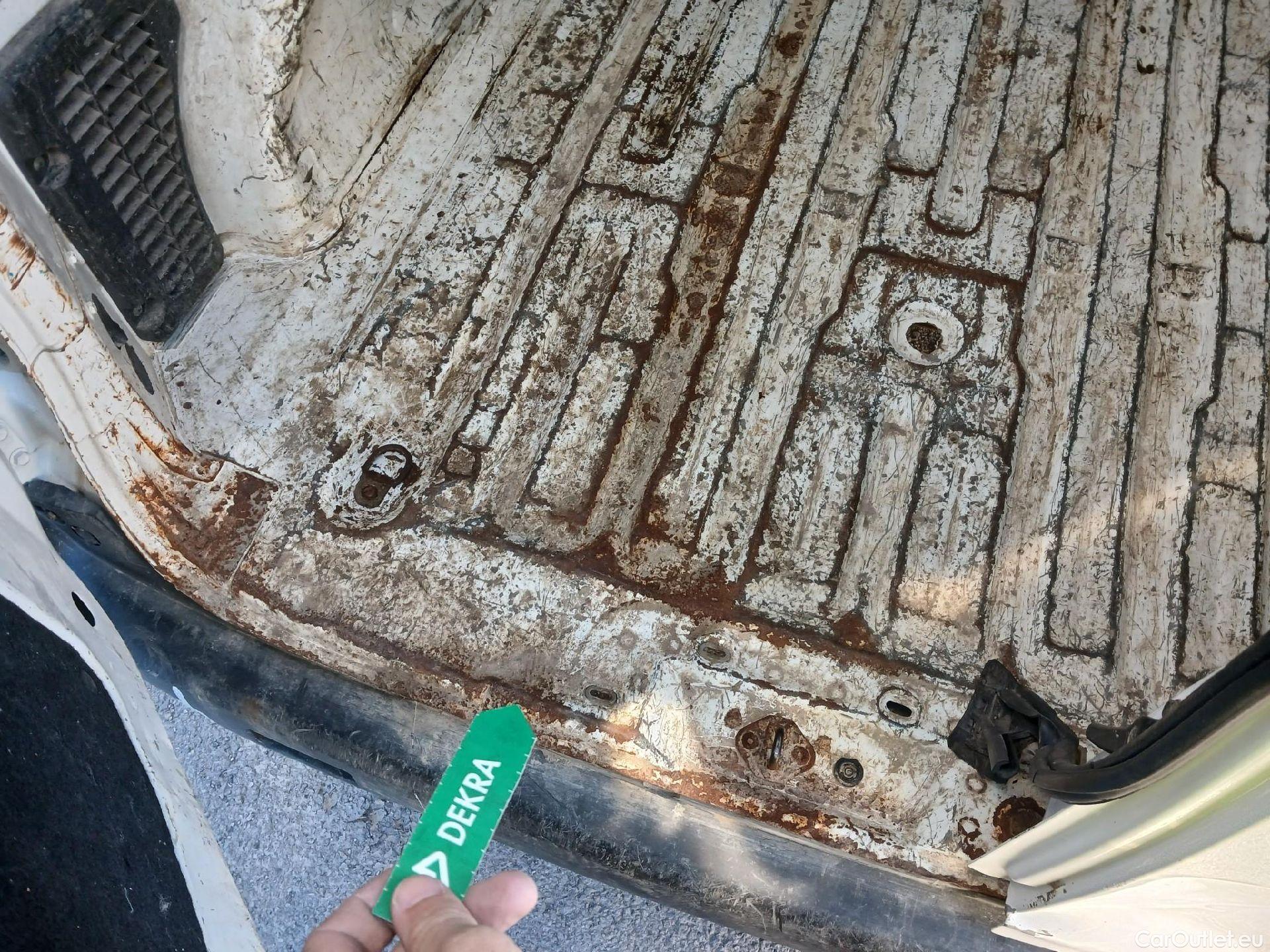  Nissan  NV200 NISSAN e- / 2009 / 4P / furgón Furgón 4p 40 kWh PROFESIONAL #42