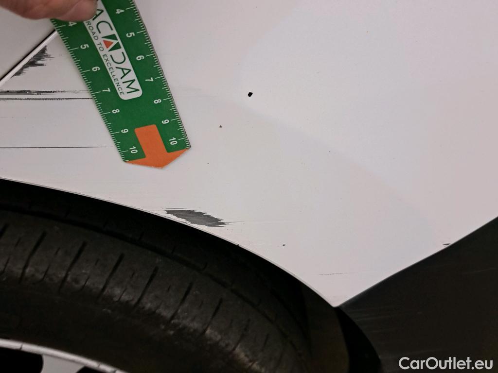  Peugeot  Partner PEUGEOT  / 2018 / 3P / furgón derivado de turismo Pro Standard 1000kg BlueHDi 73kW #52