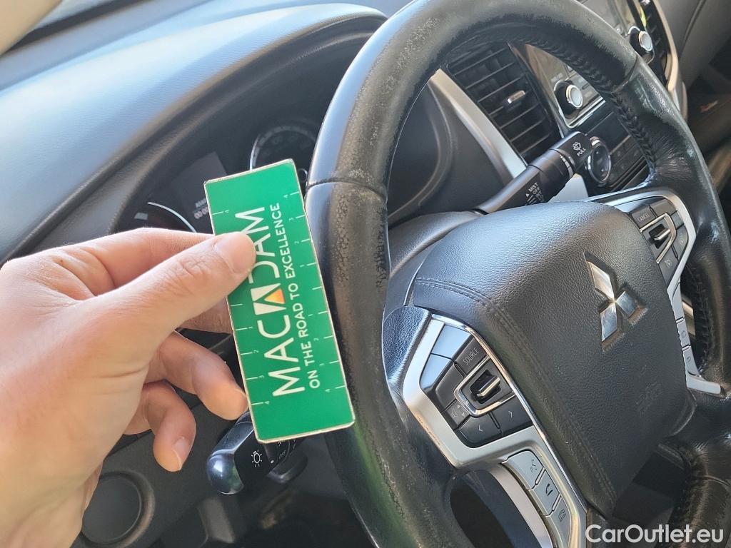  Mitsubishi  L200 MITSUBISHI  / 2019 / 4P / pickup doble cabina D/C 220 DI-D M-Pro #27