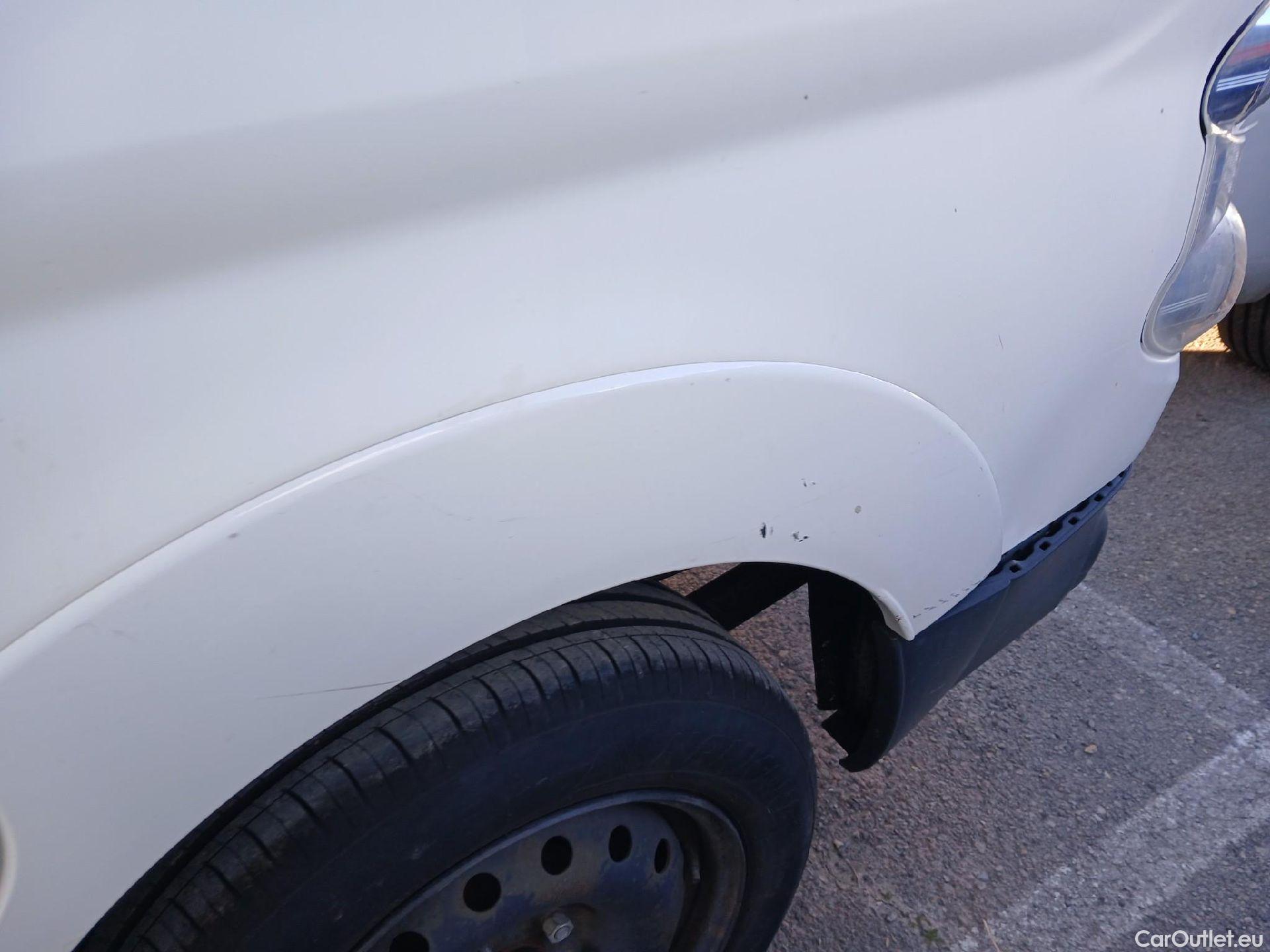  Nissan  NV200 NISSAN e- / 2009 / 4P / furgón Furgón 4p 40 kWh PROFESIONAL #24