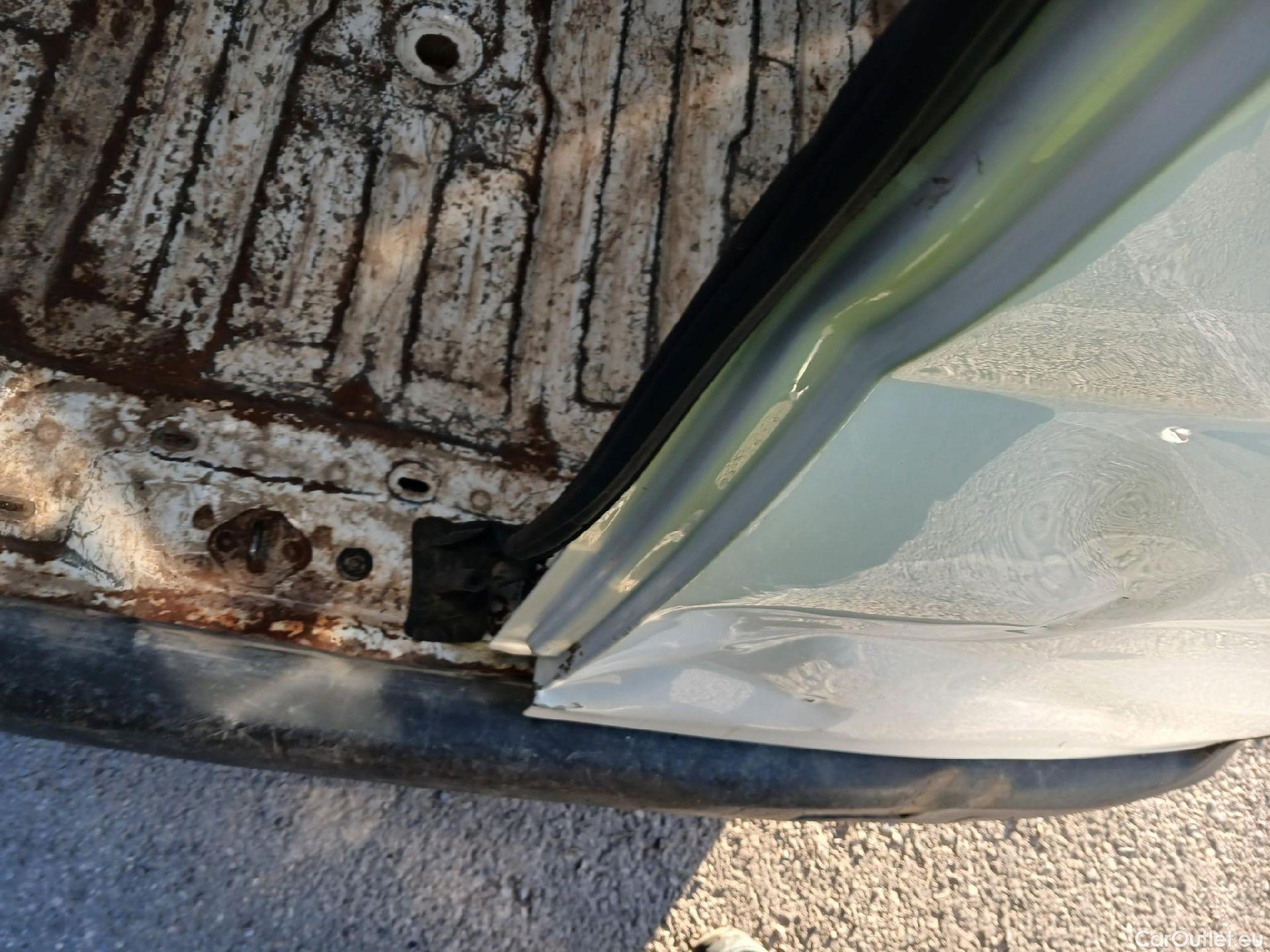  Nissan  NV200 NISSAN e- / 2009 / 4P / furgón Furgón 4p 40 kWh PROFESIONAL #52