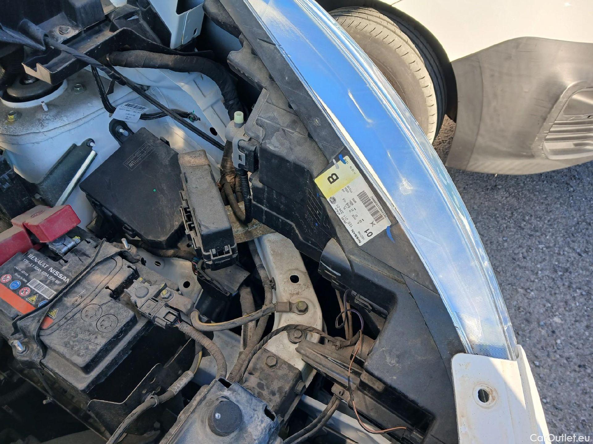  Nissan  NV200 NISSAN e- / 2009 / 4P / furgón Furgón 4p 40 kWh PROFESIONAL #9