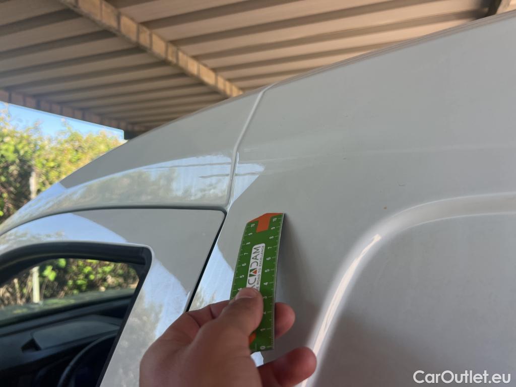  Renault  EXPRESS RENAULT  / 2021 / 4P / furgón derivado de turismo Confort 1.5 Blue dCi 70 kW (95 cv) #2