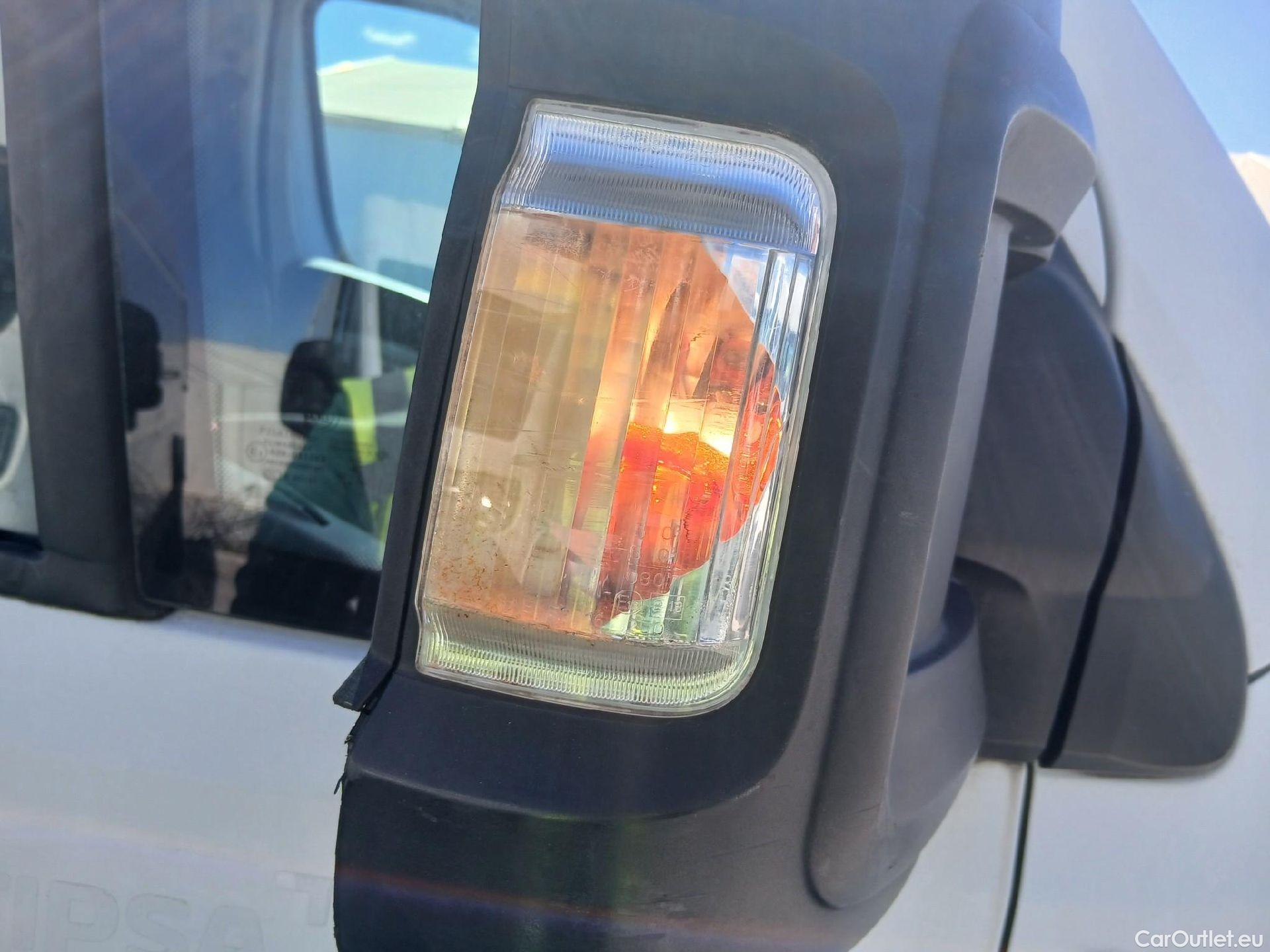  Fiat  Ducato FIAT  / 2014 / 4P / furgón 35 2.3 Mjet Furgón Medio Alto 96kW (130C #59