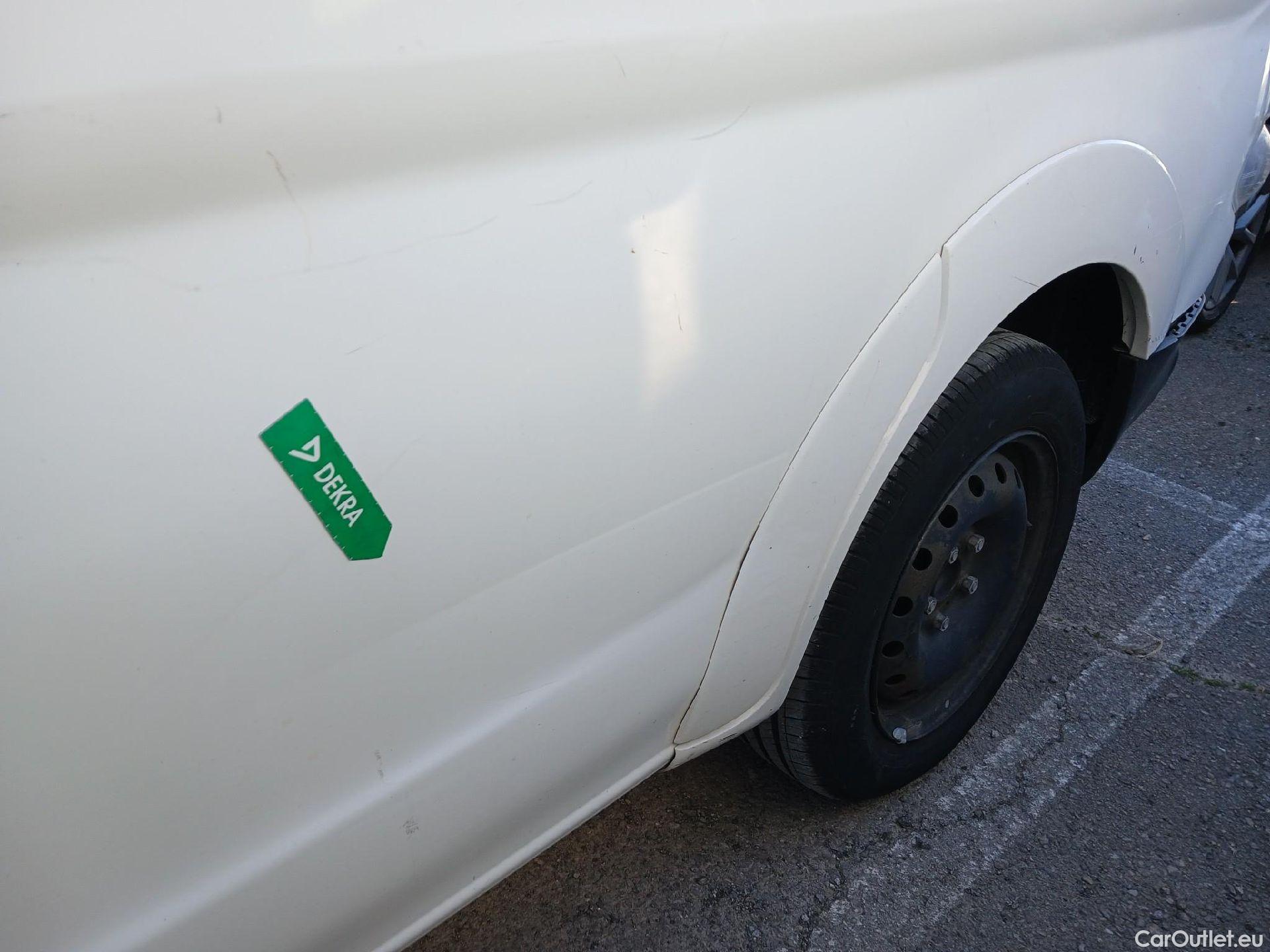  Nissan  NV200 NISSAN e- / 2009 / 4P / furgón Furgón 4p 40 kWh PROFESIONAL #23