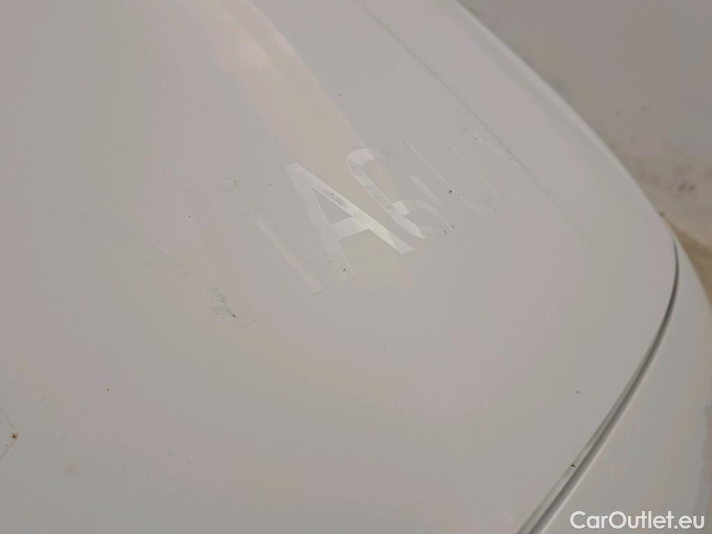  Peugeot  Partner PEUGEOT  / 2018 / 3P / furgón derivado de turismo Pro Standard 1000kg BlueHDi 73kW #23