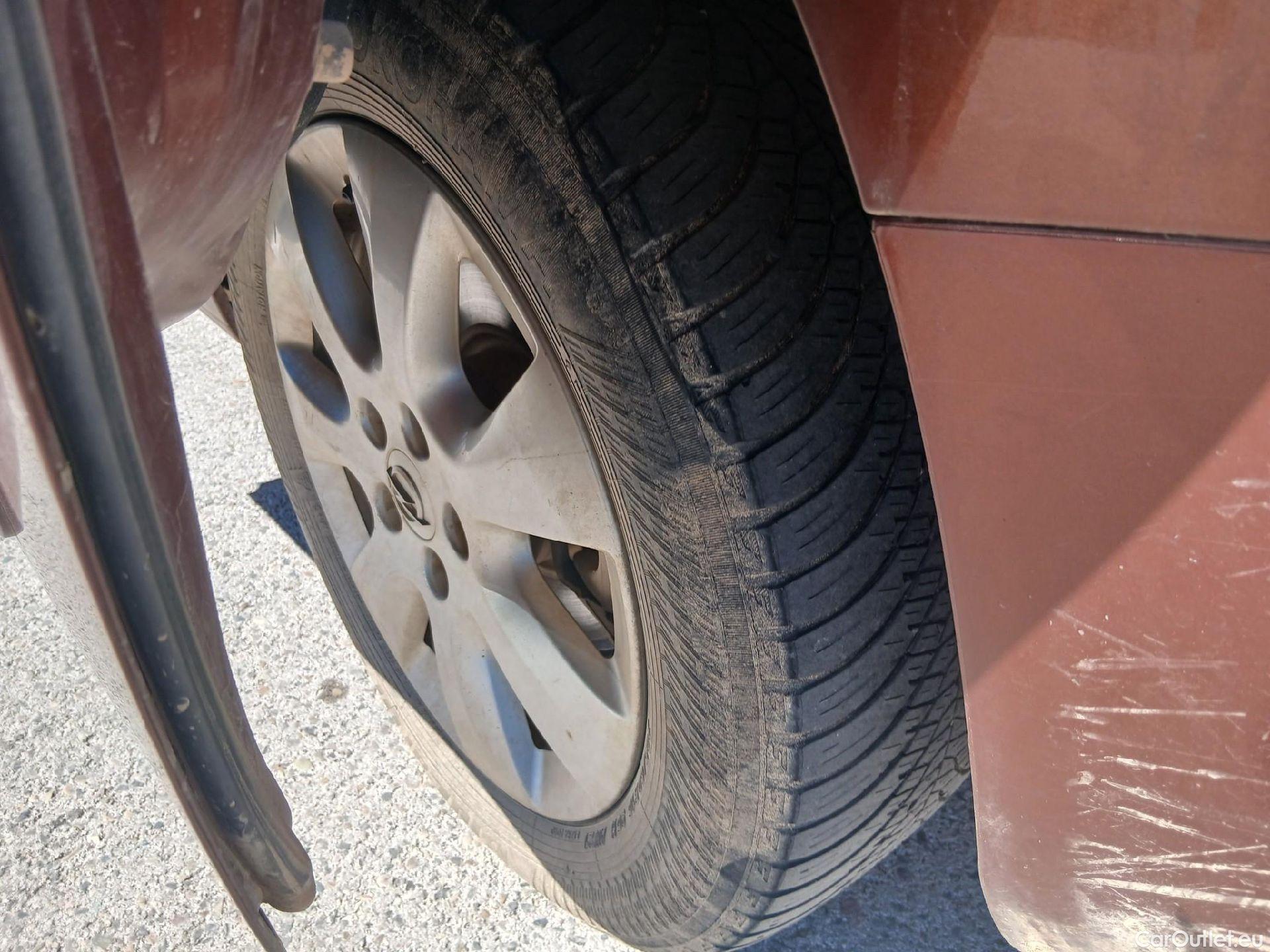  Opel  Combo OPEL -e Life / 2018 / 5P / monovolumen BEV 50kWh Elegance Plus L #6