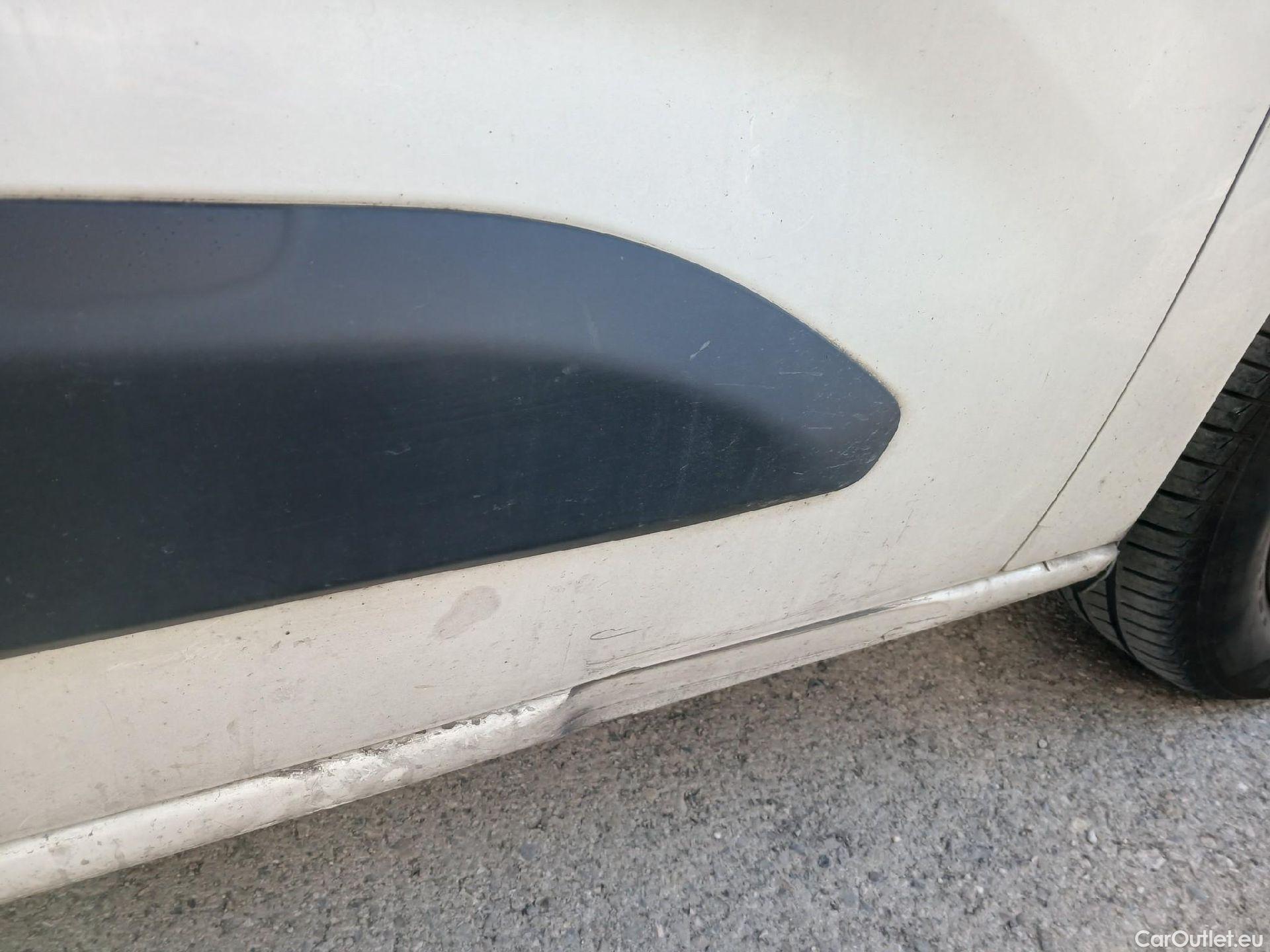  Peugeot  Partner PEUGEOT  / 2018 / 4P / furgón derivado de turismo Premium Standard 600kg BlueHDi 73kW (AC) #26