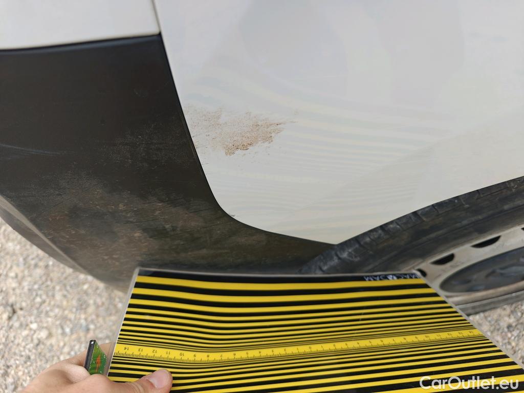  Opel  Vivaro OPEL  / 2019 / 4P / furgón 1.5 D 88kW (120CV) M Std Express M.P. DC #60