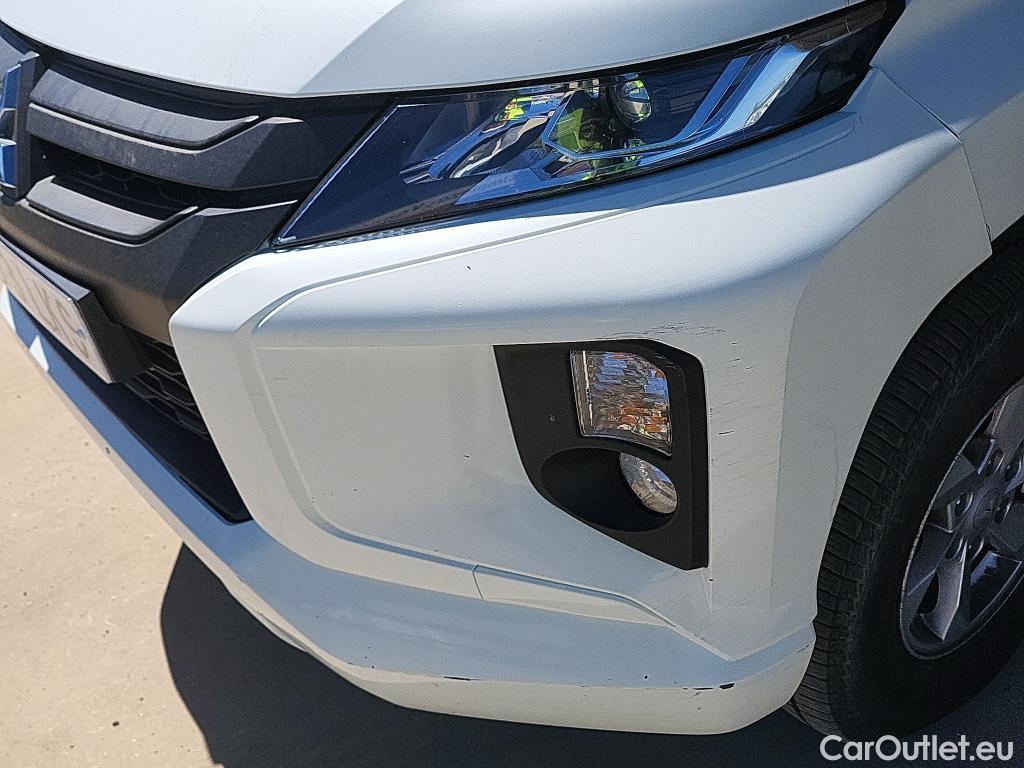  Mitsubishi  L200 MITSUBISHI  / 2019 / 4P / pickup doble cabina D/C 220 DI-D M-Pro #30