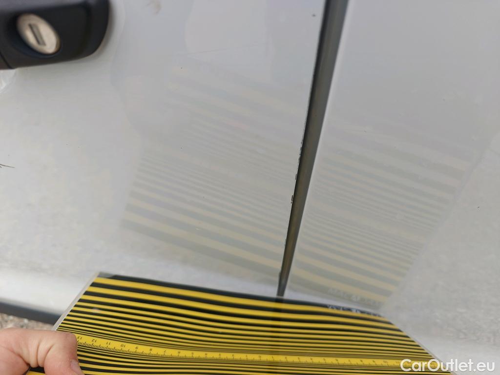  Opel  Vivaro OPEL  / 2019 / 4P / furgón 1.5 D 88kW (120CV) M Std Express M.P. DC #41