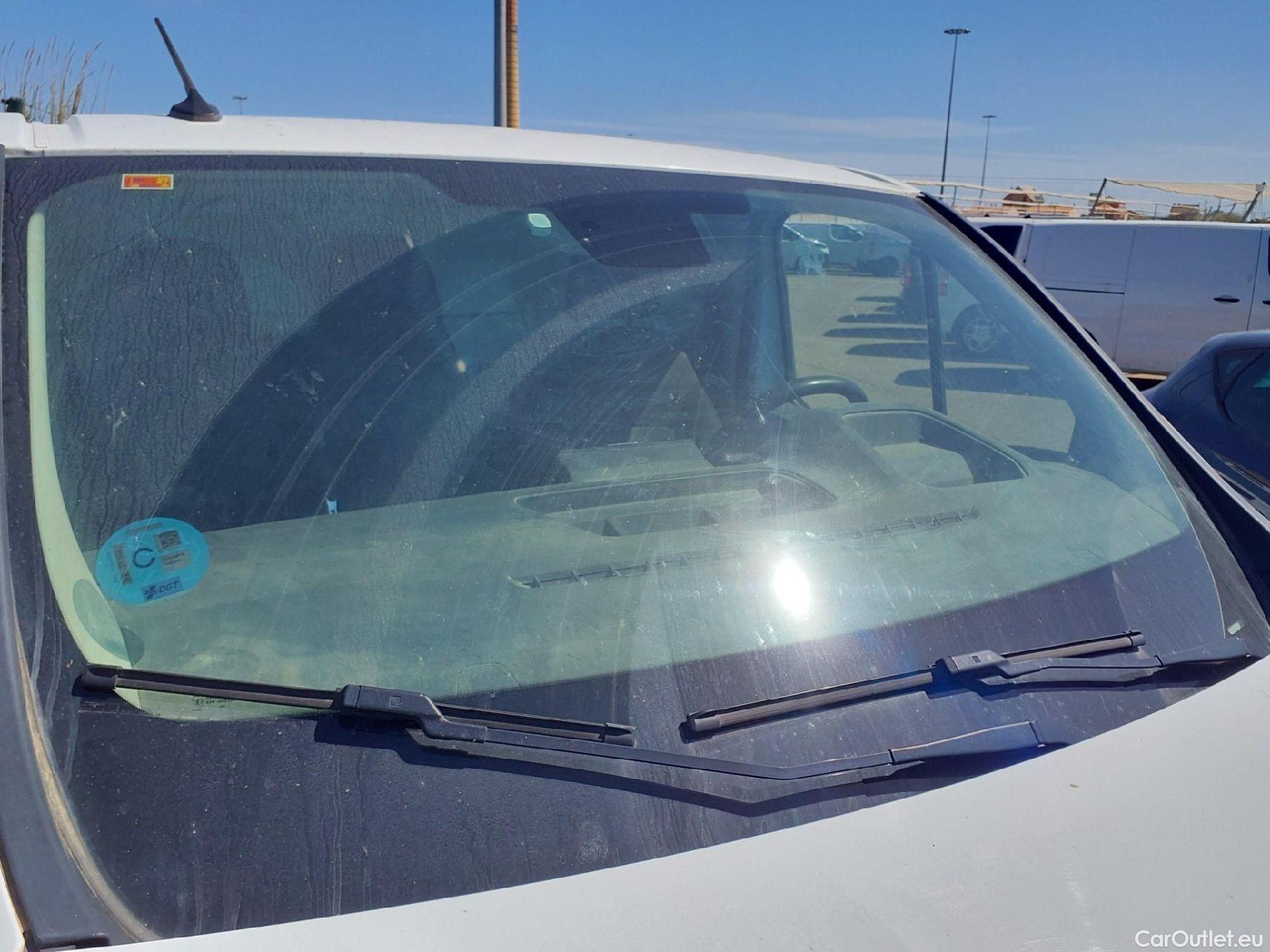  Nissan  Primastar NISSAN  / 2021 / 4P / furgón 2.0dCi 81kW (110CV) L1H1 1T Go #44