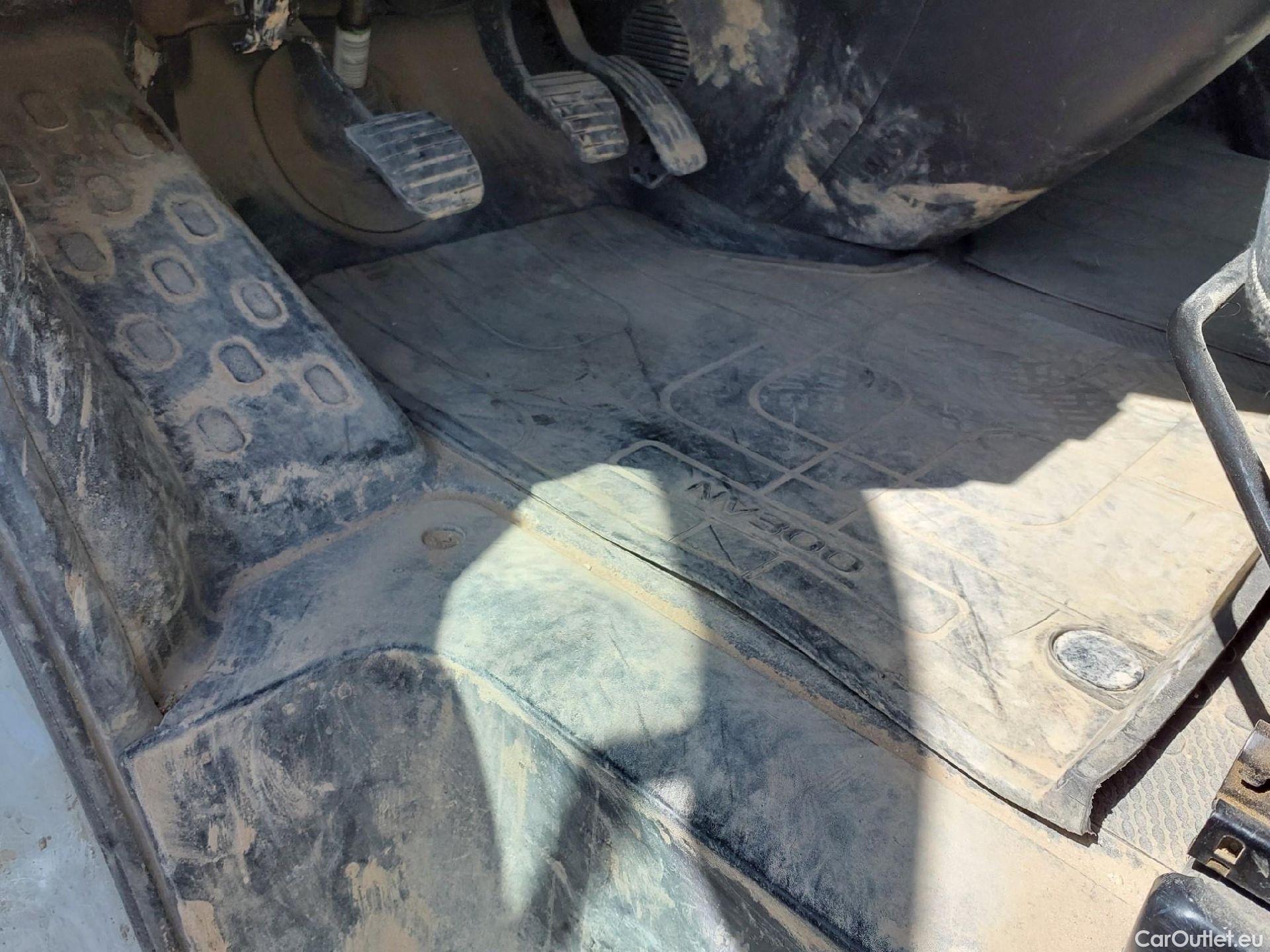  Nissan  Primastar NISSAN  / 2021 / 4P / furgón 2.0dCi 81kW (110CV) L1H1 1T Go #4