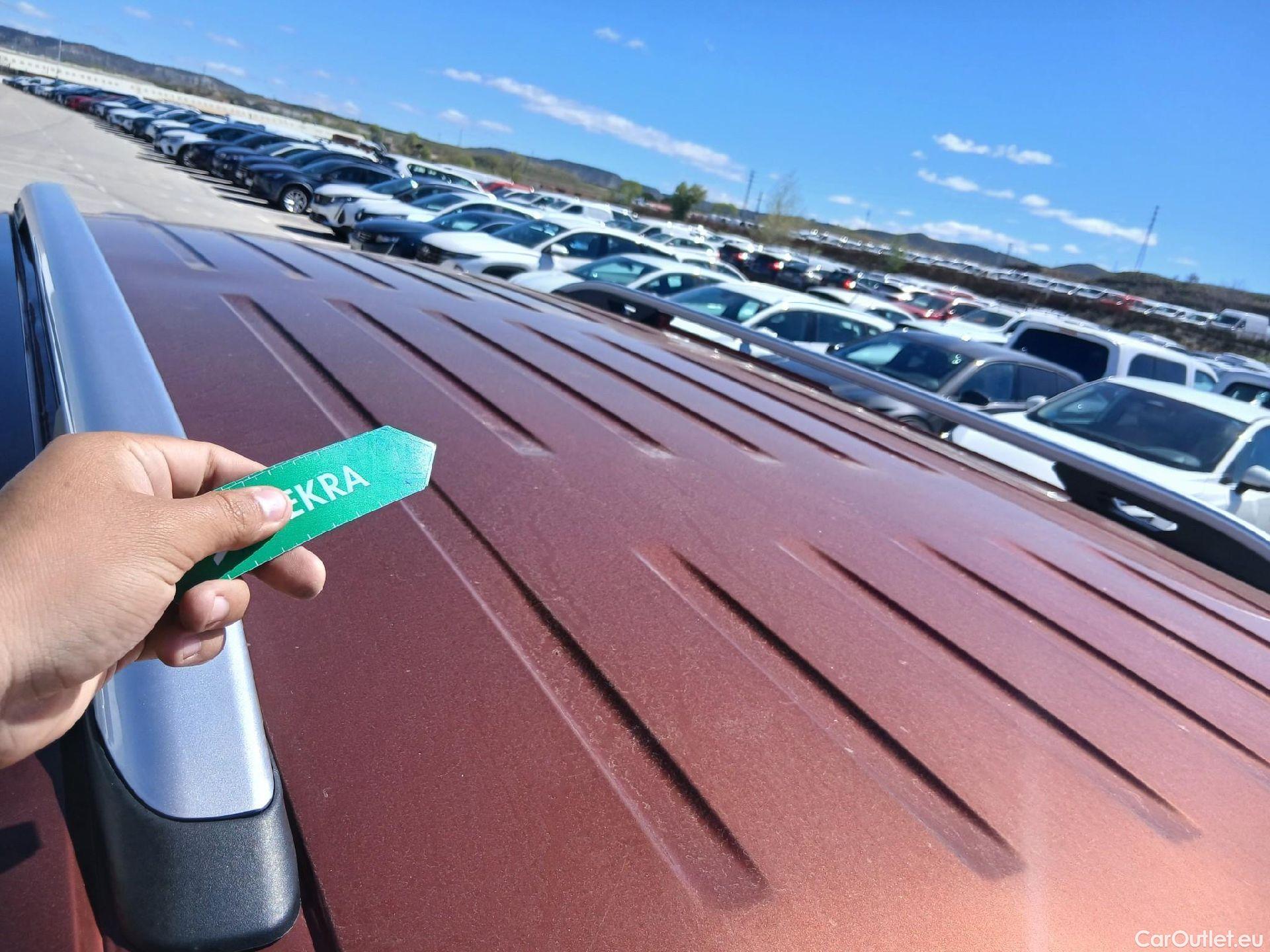  Opel  Combo OPEL -e Life / 2018 / 5P / monovolumen BEV 50kWh Elegance Plus L #40