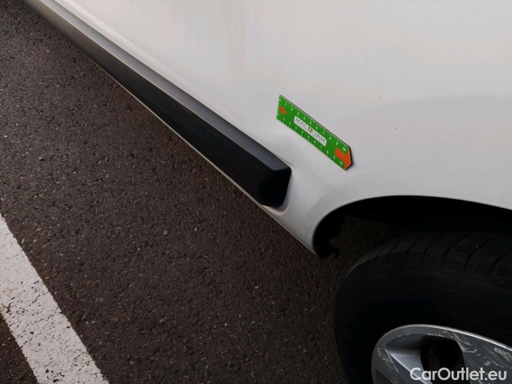  Dacia  Dokker DACIA  / 2013 / 4P / furgón derivado de turismo Van Essential 1.6 75kW (100CV) GLP #36