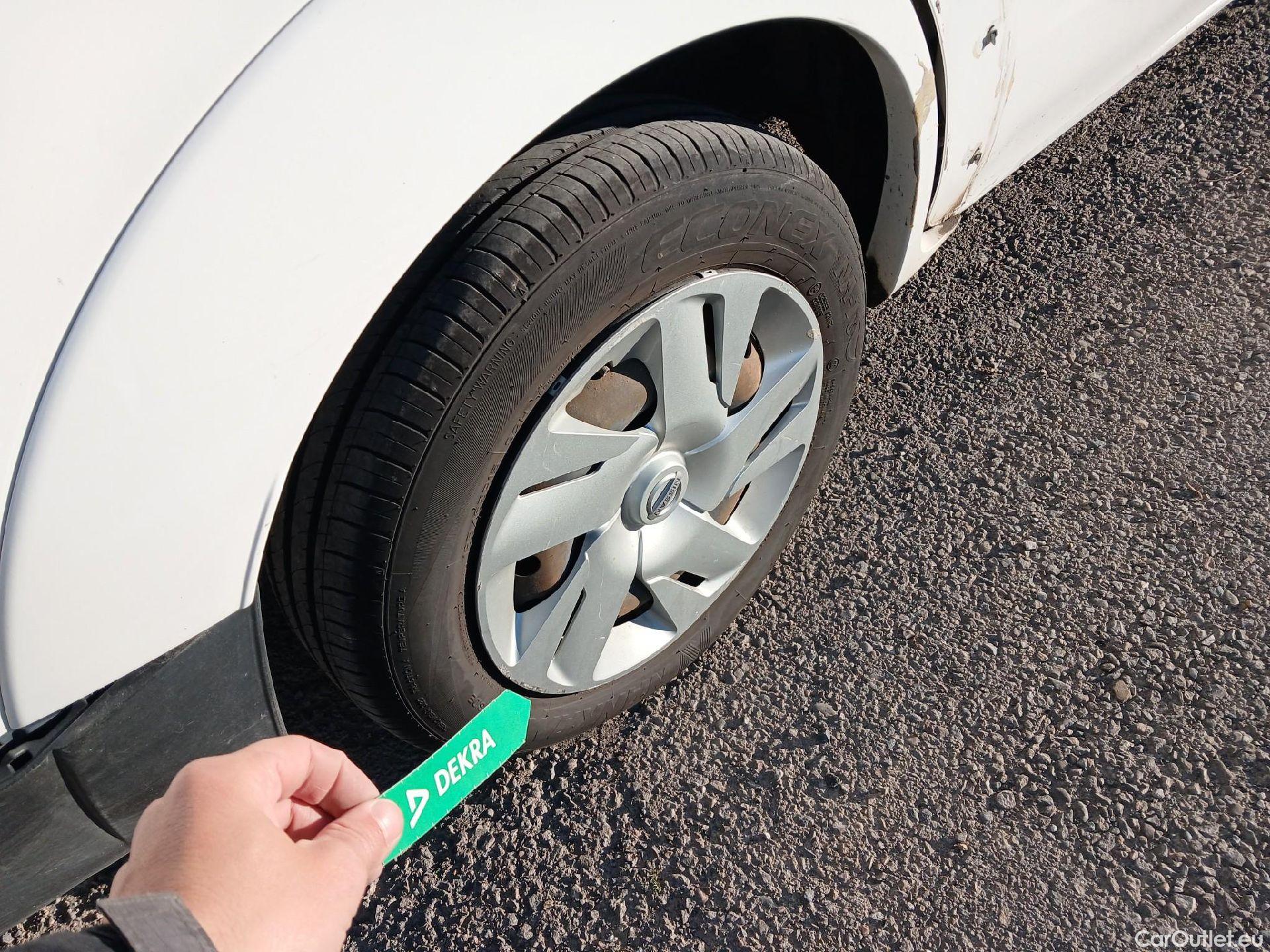  Nissan  NV200 NISSAN e- / 2009 / 4P / furgón Furgón 4p 40 kWh PROFESIONAL #60