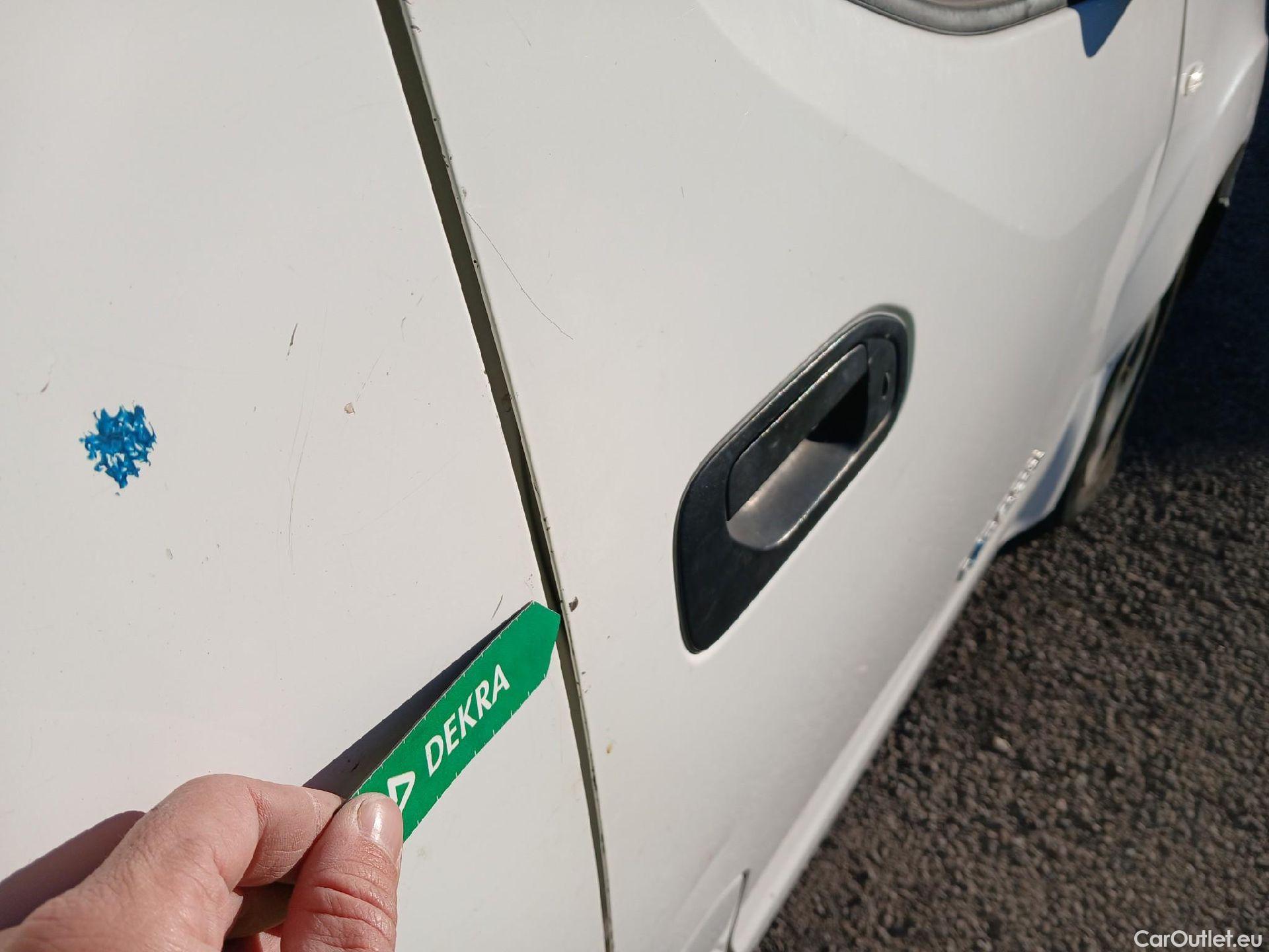  Nissan  NV200 NISSAN e- / 2009 / 4P / furgón Furgón 4p 40 kWh PROFESIONAL #68