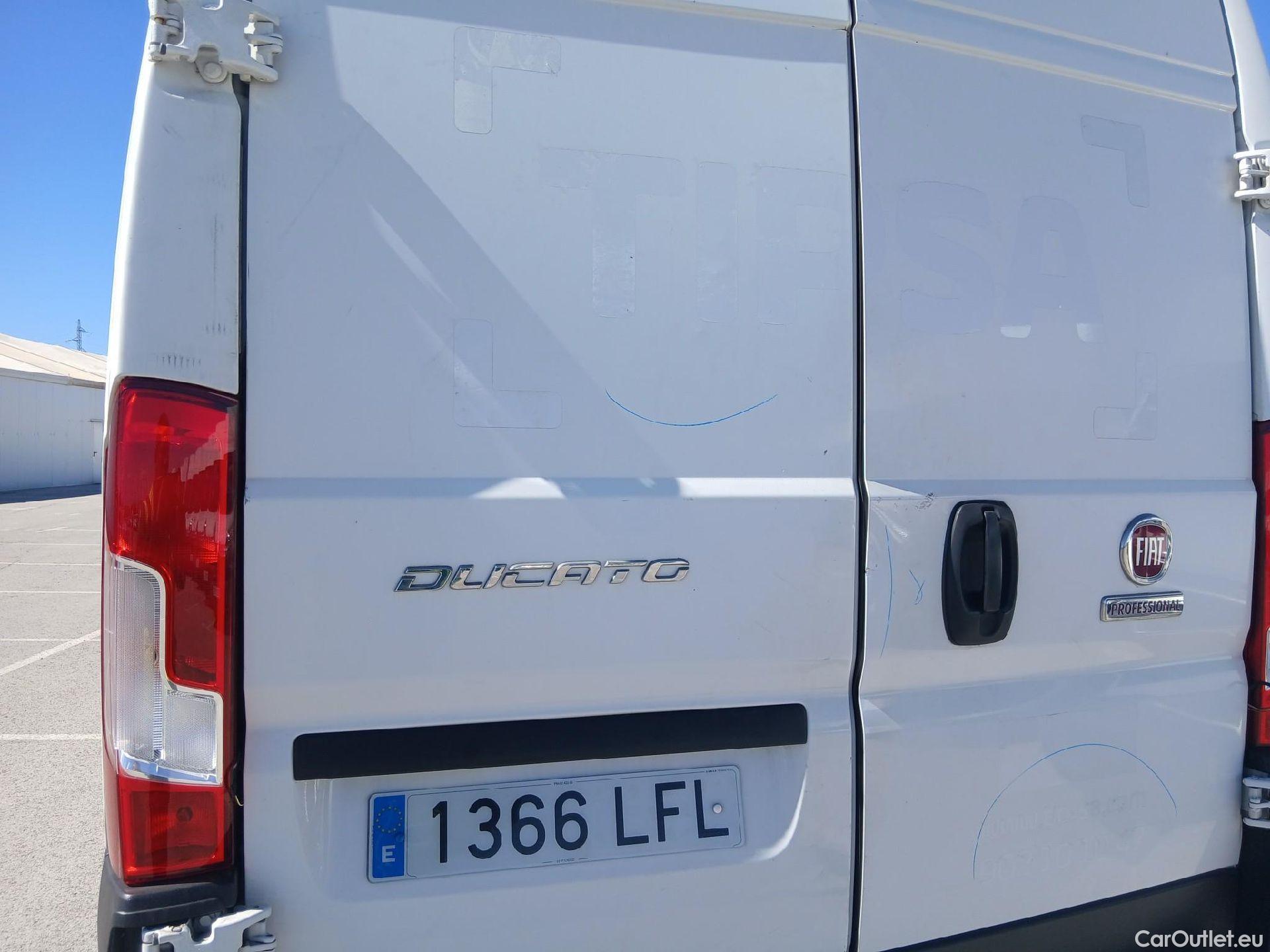  Fiat  Ducato FIAT  / 2014 / 4P / furgón 35 2.3 Mjet Furgón Medio Alto 96kW (130C #42