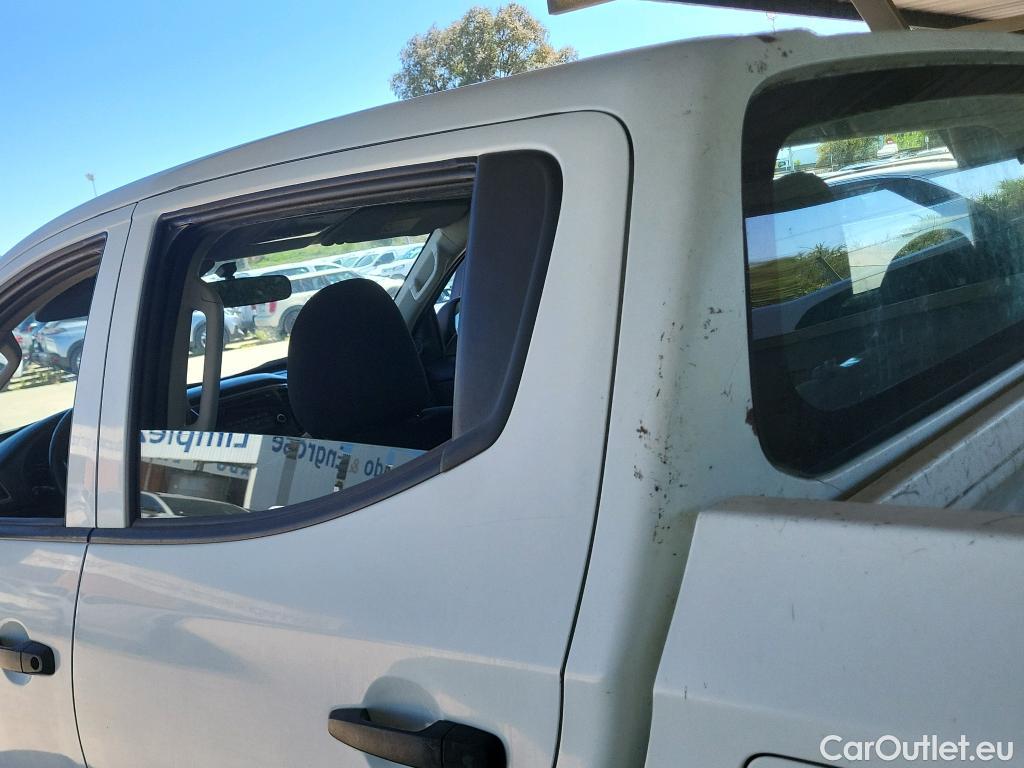  Mitsubishi  L200 MITSUBISHI  / 2019 / 4P / pickup doble cabina D/C 220 DI-D M-Pro #18