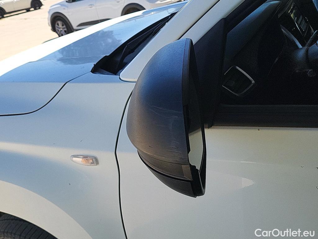  Mitsubishi  L200 MITSUBISHI  / 2019 / 4P / pickup doble cabina D/C 220 DI-D M-Pro #5