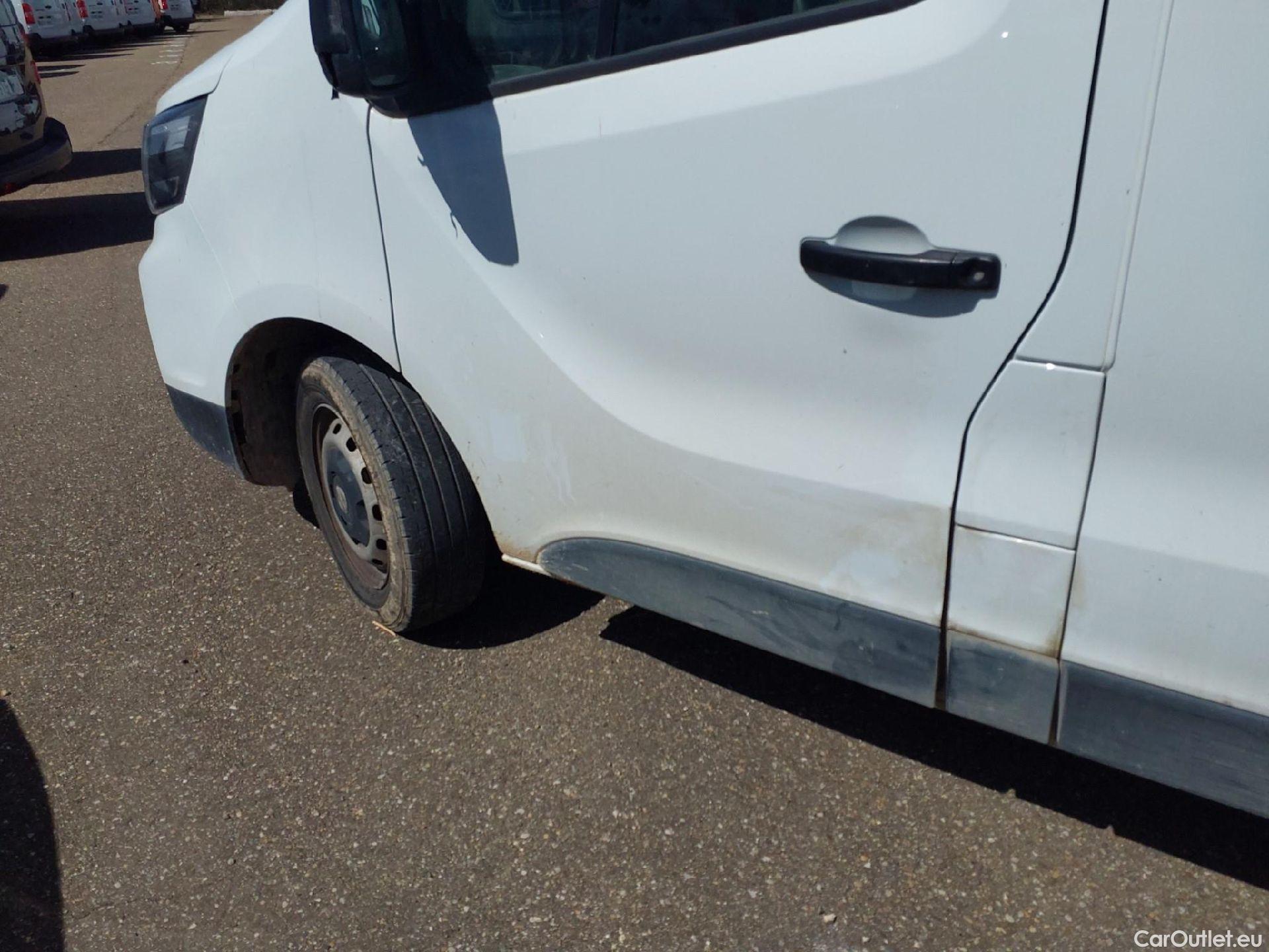  Nissan  Primastar NISSAN  / 2021 / 4P / furgón 2.0dCi 81kW (110CV) L1H1 1T Go #7