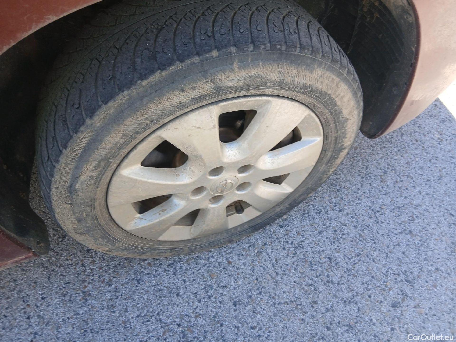  Opel  Combo OPEL -e Life / 2018 / 5P / monovolumen BEV 50kWh Elegance Plus L #4