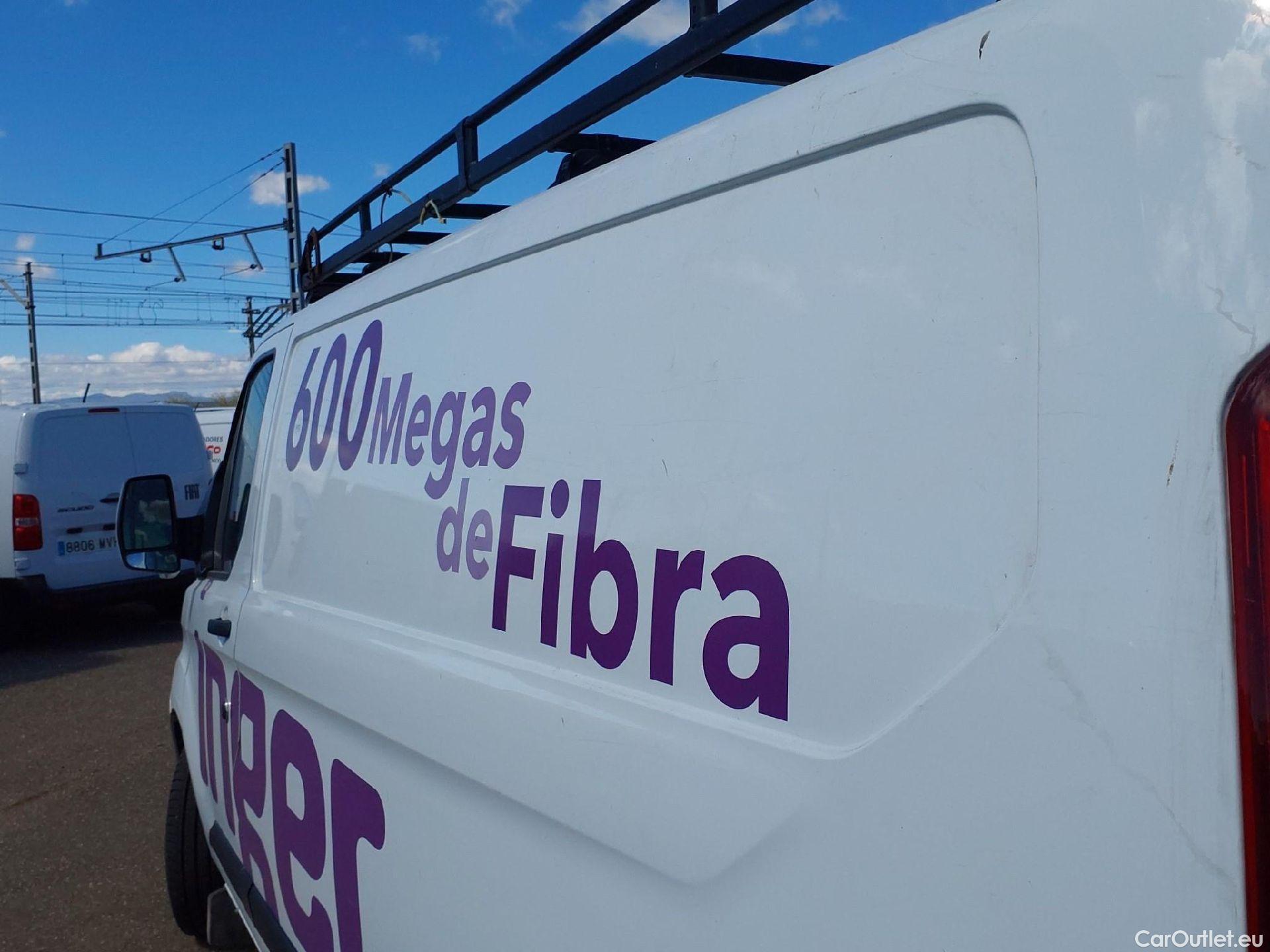  Ford  Transit FORD  Custom / 2012 / 4P / furgón Van 2.0 TDCI 77kW 300 L1 Trend #31