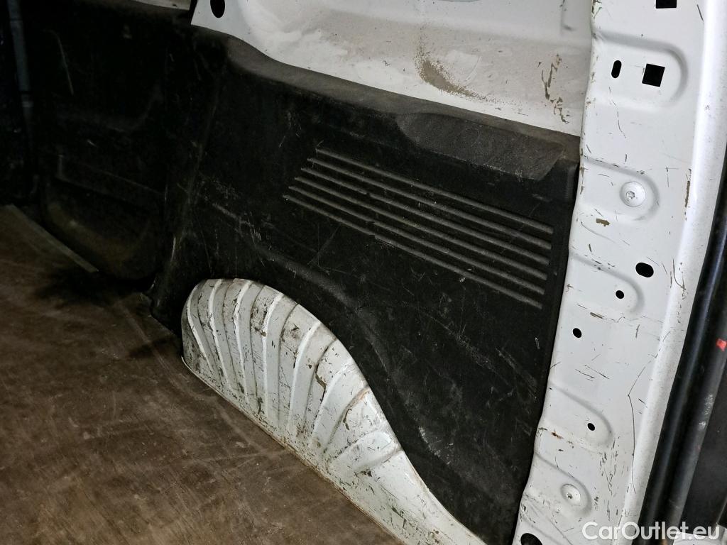  Peugeot  Partner PEUGEOT  / 2018 / 3P / furgón derivado de turismo Pro Standard 1000kg BlueHDi 73kW #11