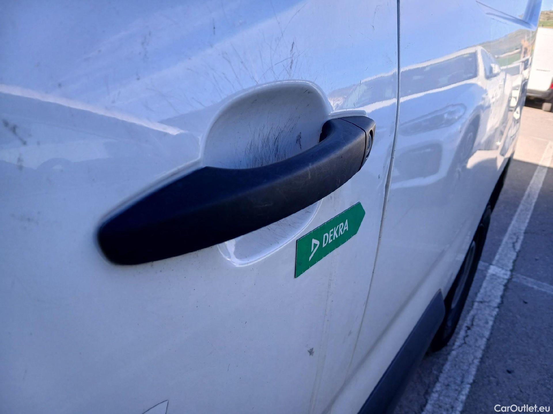  Peugeot  Partner PEUGEOT  / 2018 / 4P / furgón derivado de turismo Premium Standard 600kg BlueHDi 73kW (AC) #11