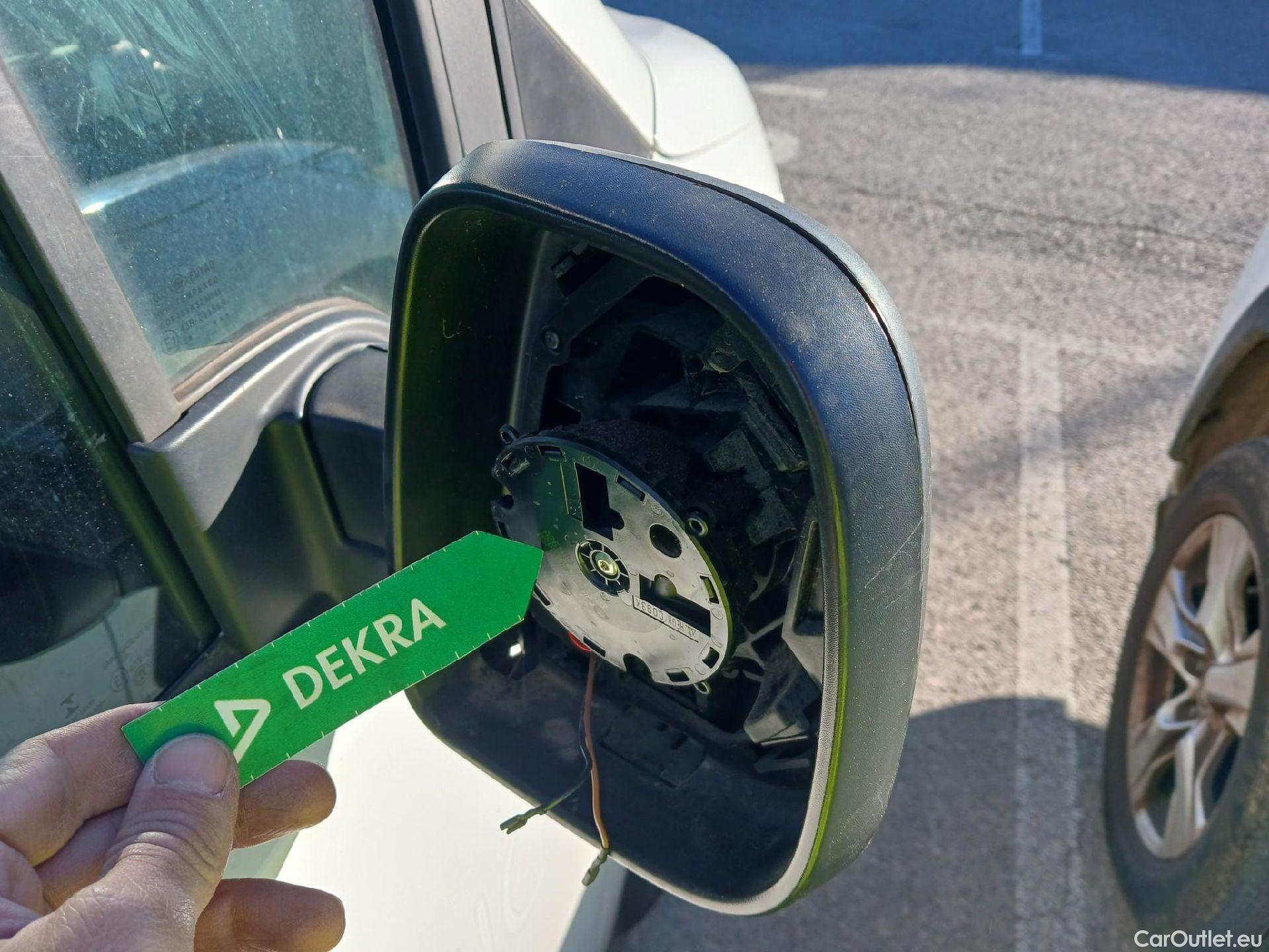  Peugeot  Partner PEUGEOT  / 2018 / 4P / furgón derivado de turismo Premium Standard 600kg BlueHDi 73kW (AC) #29