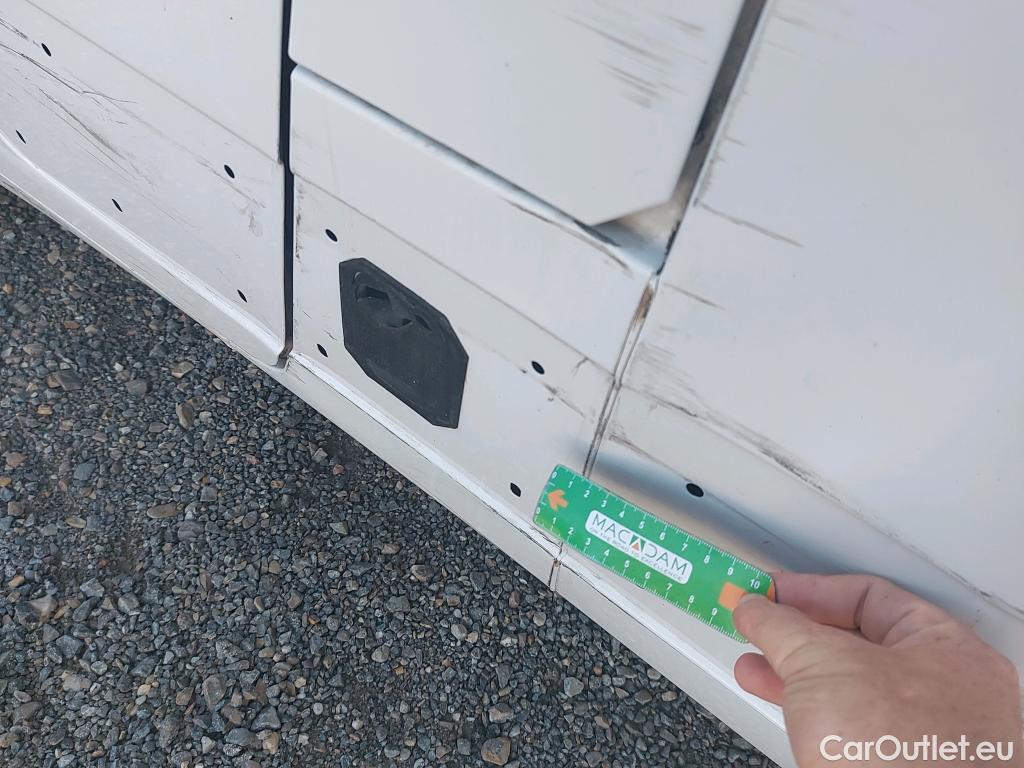  Opel  Movano OPEL  / 2021 / 4P / furgón Furgón Base L2H2 3.5T 2.2 BlueHDi 88kW #38