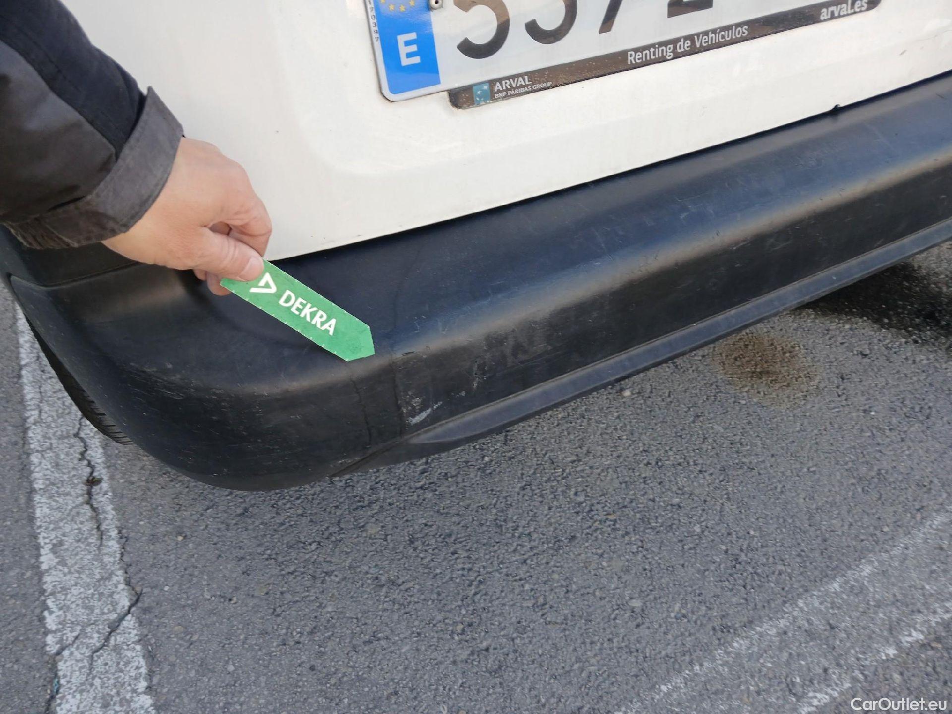  Peugeot  Partner PEUGEOT  / 2018 / 4P / furgón derivado de turismo Premium Standard 600kg BlueHDi 73kW (AC) #17