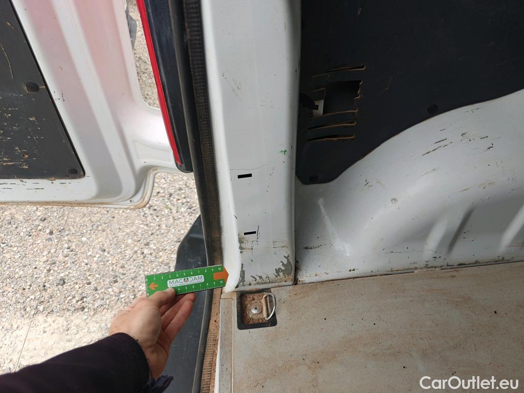  Opel  Vivaro OPEL  / 2019 / 4P / furgón 1.5 D 88kW (120CV) M Std Express M.P. DC #25