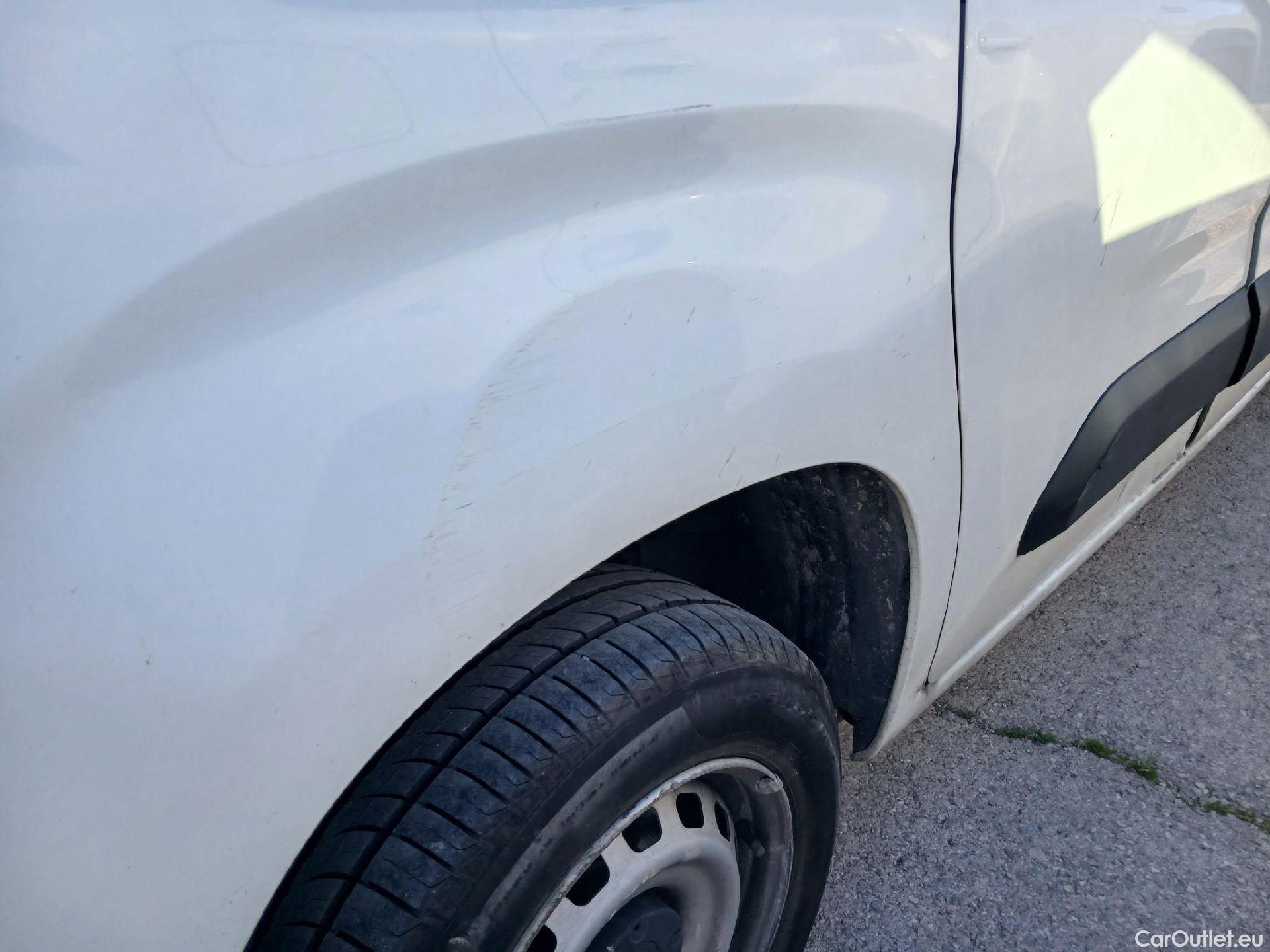  Peugeot  Partner PEUGEOT  / 2018 / 4P / furgón derivado de turismo Premium Standard 600kg BlueHDi 73kW (AC) #23