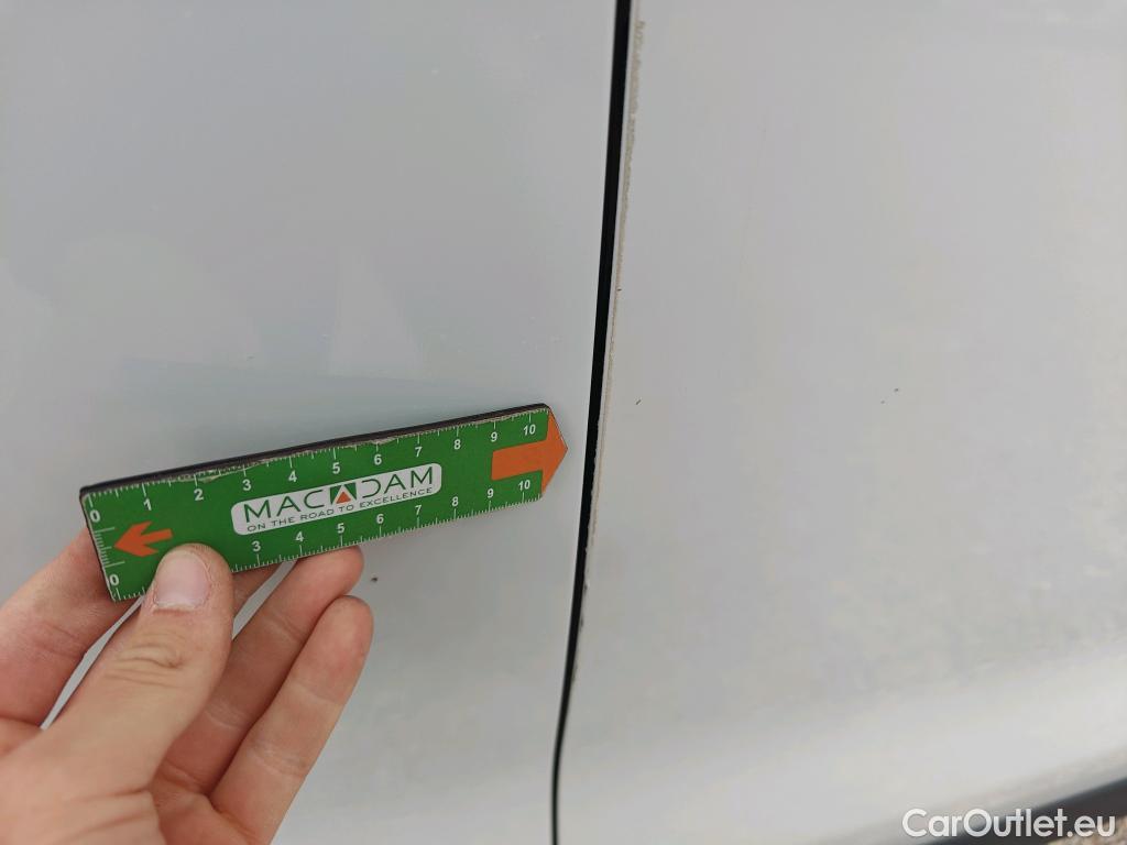  Opel  Vivaro OPEL  / 2019 / 4P / furgón 1.5 D 88kW (120CV) M Std Express M.P. DC #46