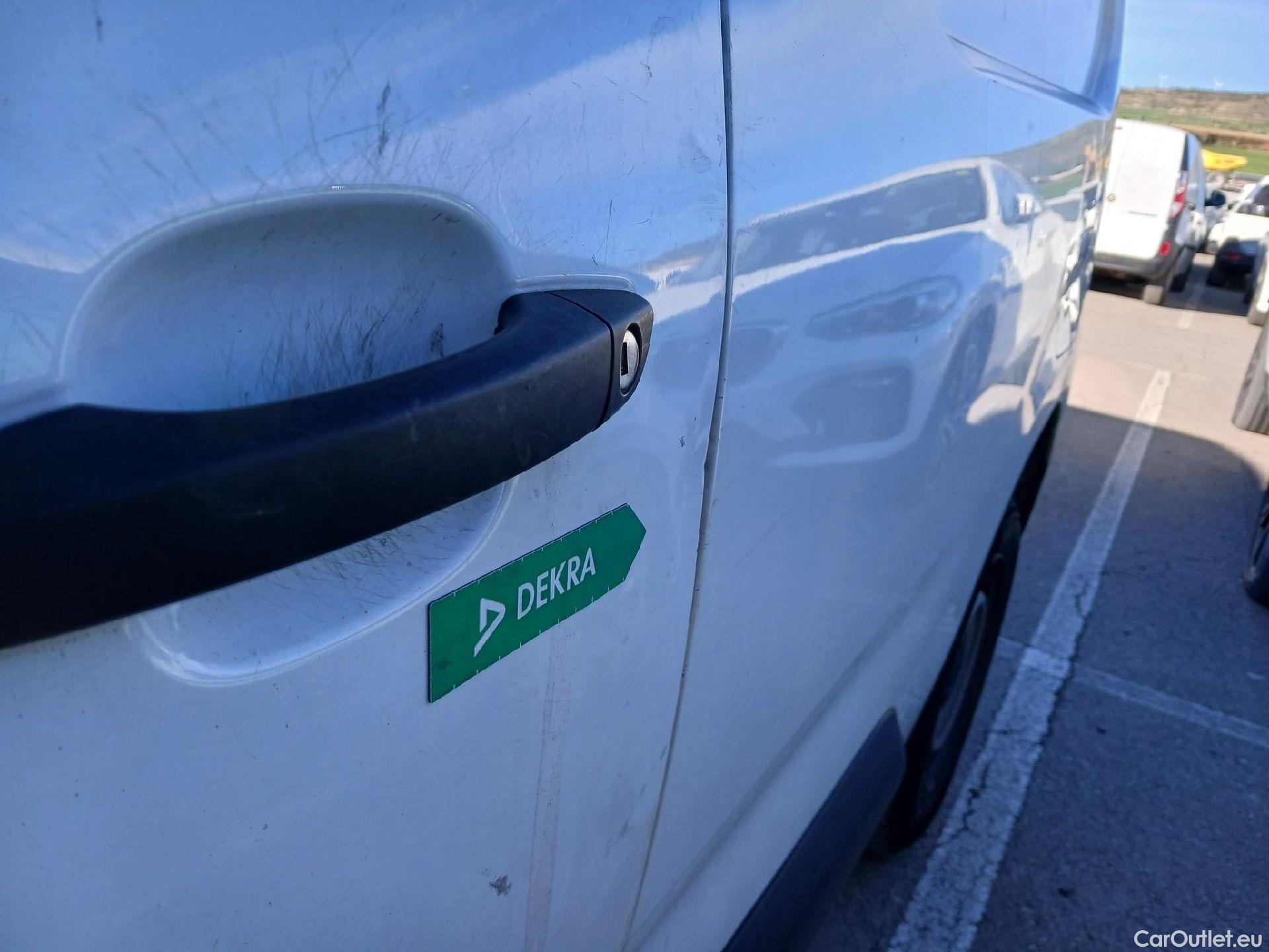  Peugeot  Partner PEUGEOT  / 2018 / 4P / furgón derivado de turismo Premium Standard 600kg BlueHDi 73kW (AC) #10