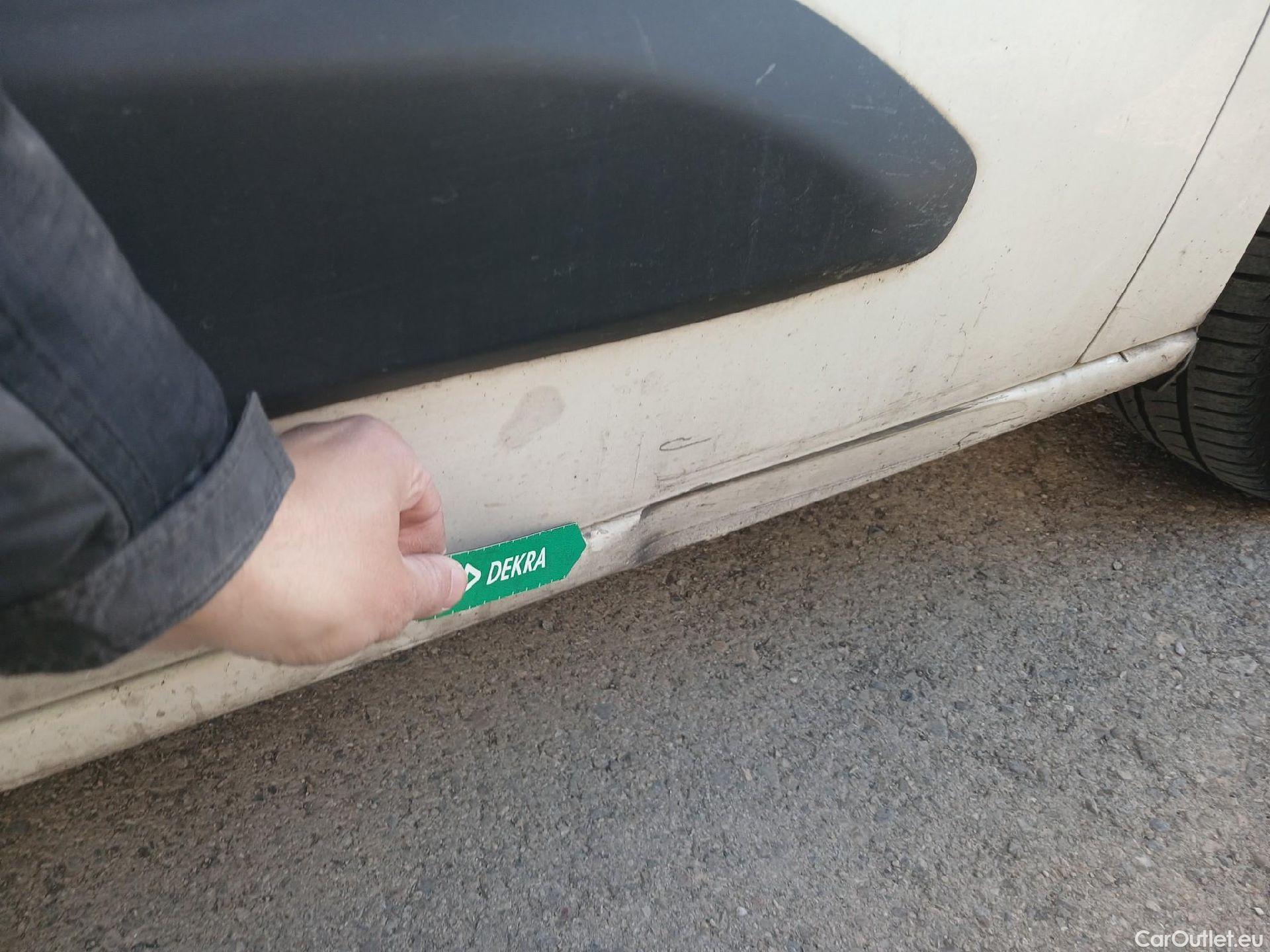  Peugeot  Partner PEUGEOT  / 2018 / 4P / furgón derivado de turismo Premium Standard 600kg BlueHDi 73kW (AC) #24