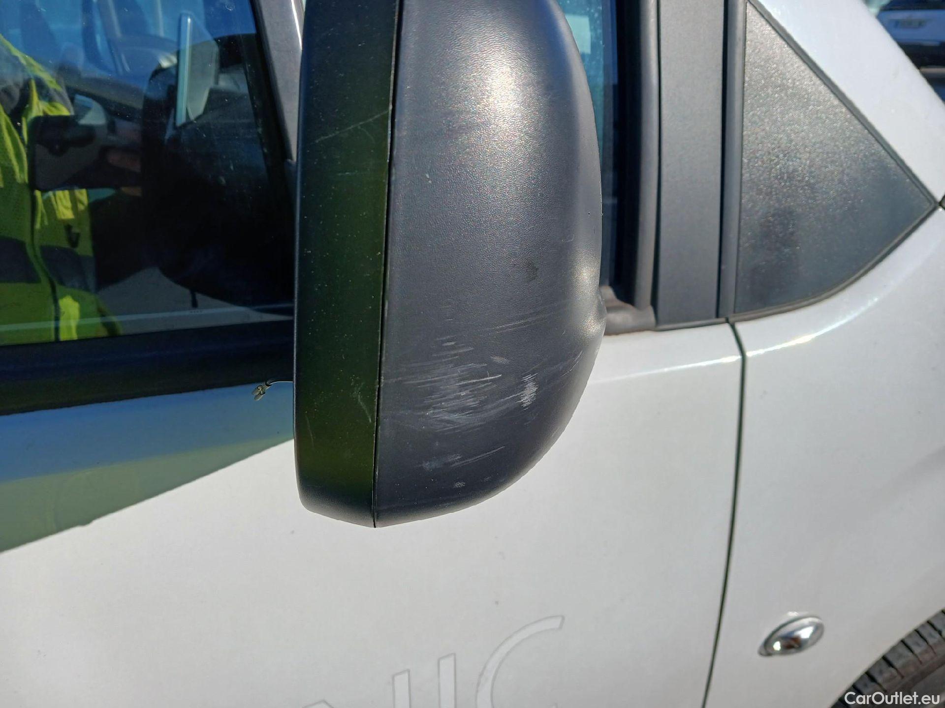  Peugeot  Partner PEUGEOT  / 2018 / 4P / furgón derivado de turismo Premium Standard 600kg BlueHDi 73kW (AC) #31