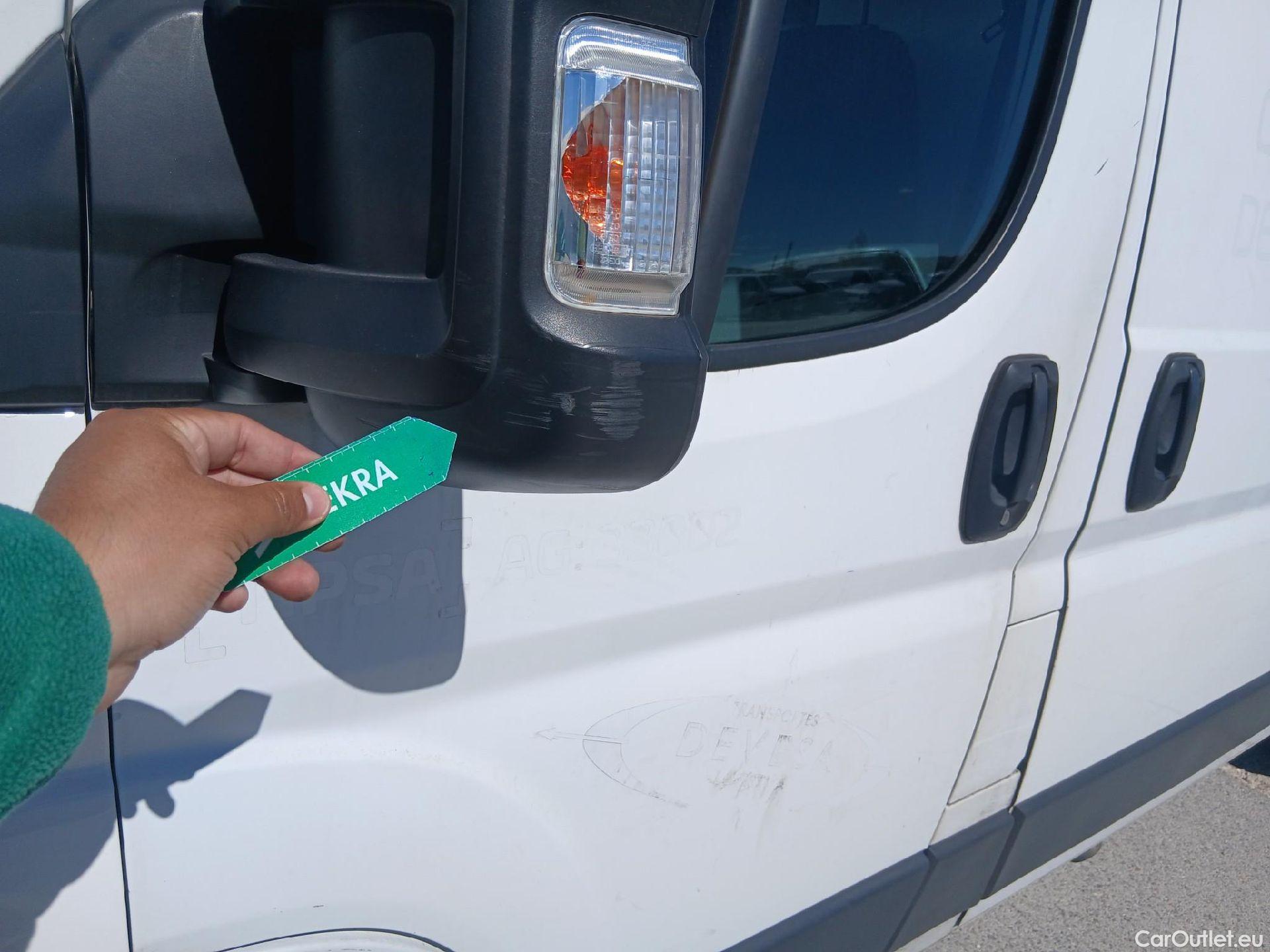  Fiat  Ducato FIAT  / 2014 / 4P / furgón 35 2.3 Mjet Furgón Medio Alto 96kW (130C #29