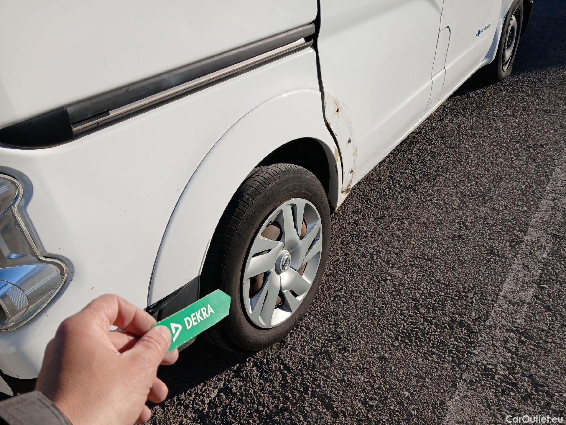  Nissan  NV200 NISSAN e- / 2009 / 4P / furgón Furgón 4p 40 kWh PROFESIONAL #59