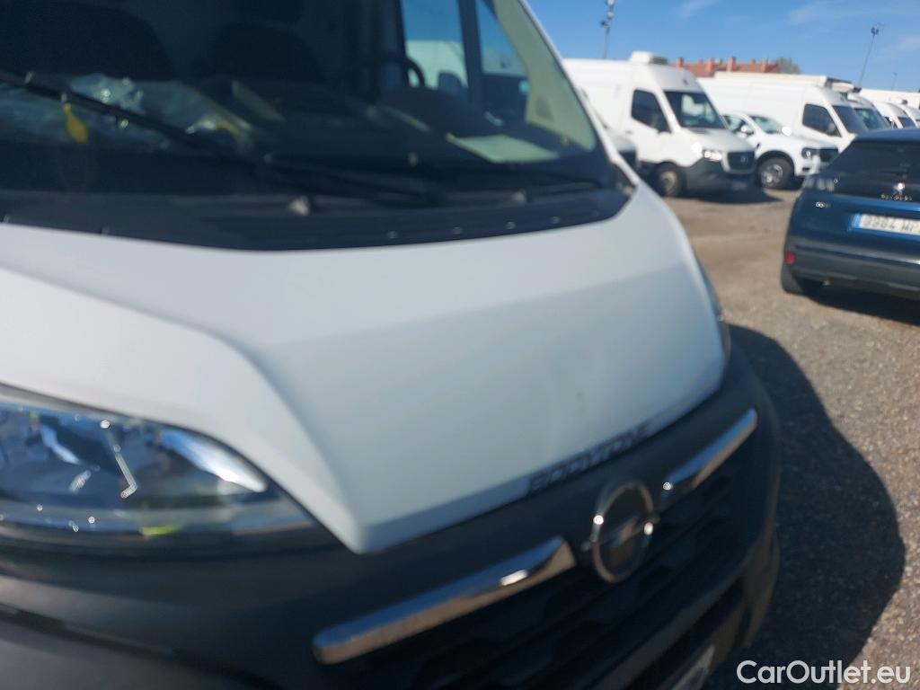  Opel  Movano OPEL  / 2021 / 4P / furgón Furgón Base L2H2 3.5T 2.2 BlueHDi 88kW #23