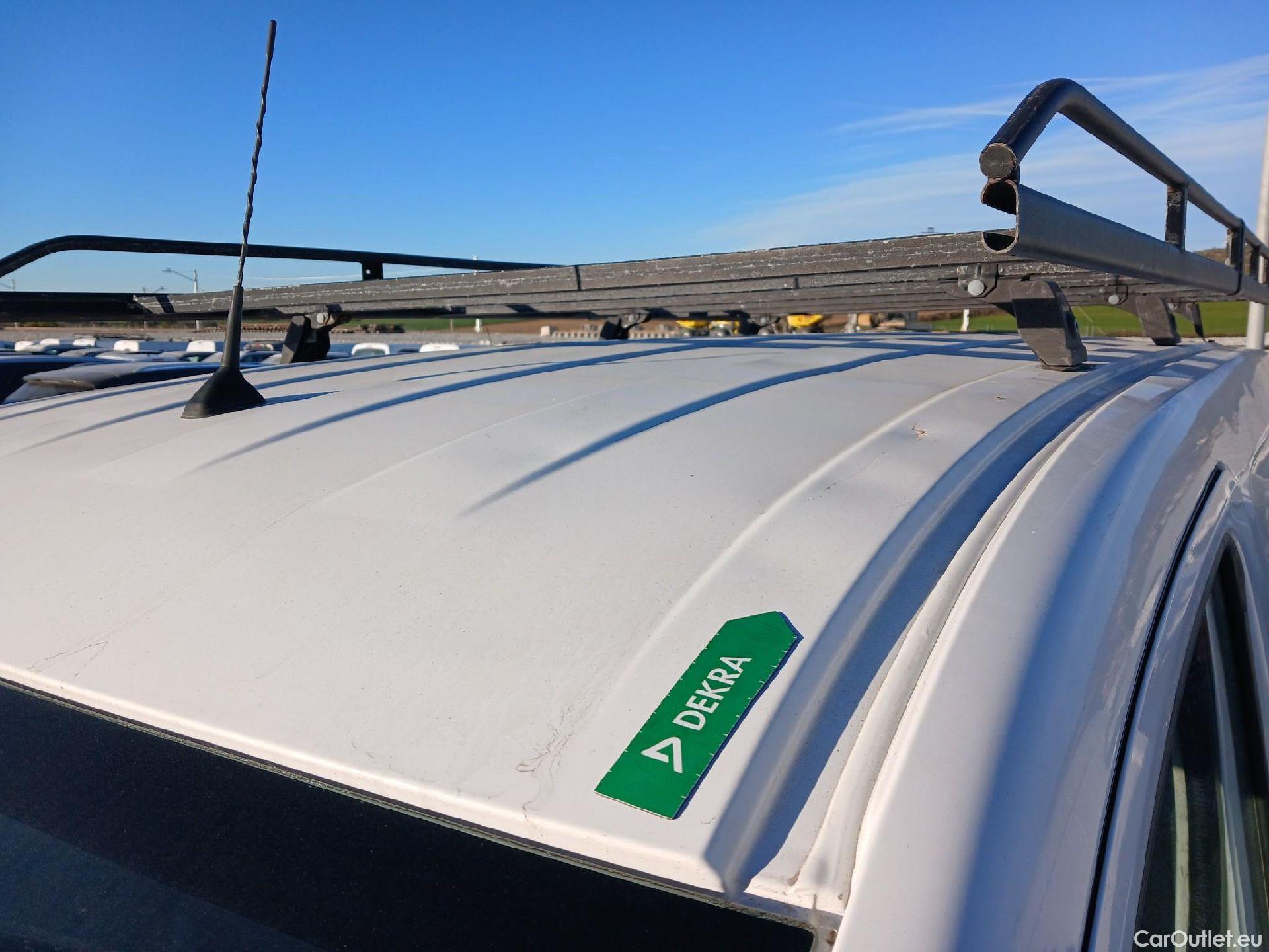  Nissan  NV200 NISSAN e- / 2009 / 4P / furgón Furgón 4p 40 kWh PROFESIONAL #16