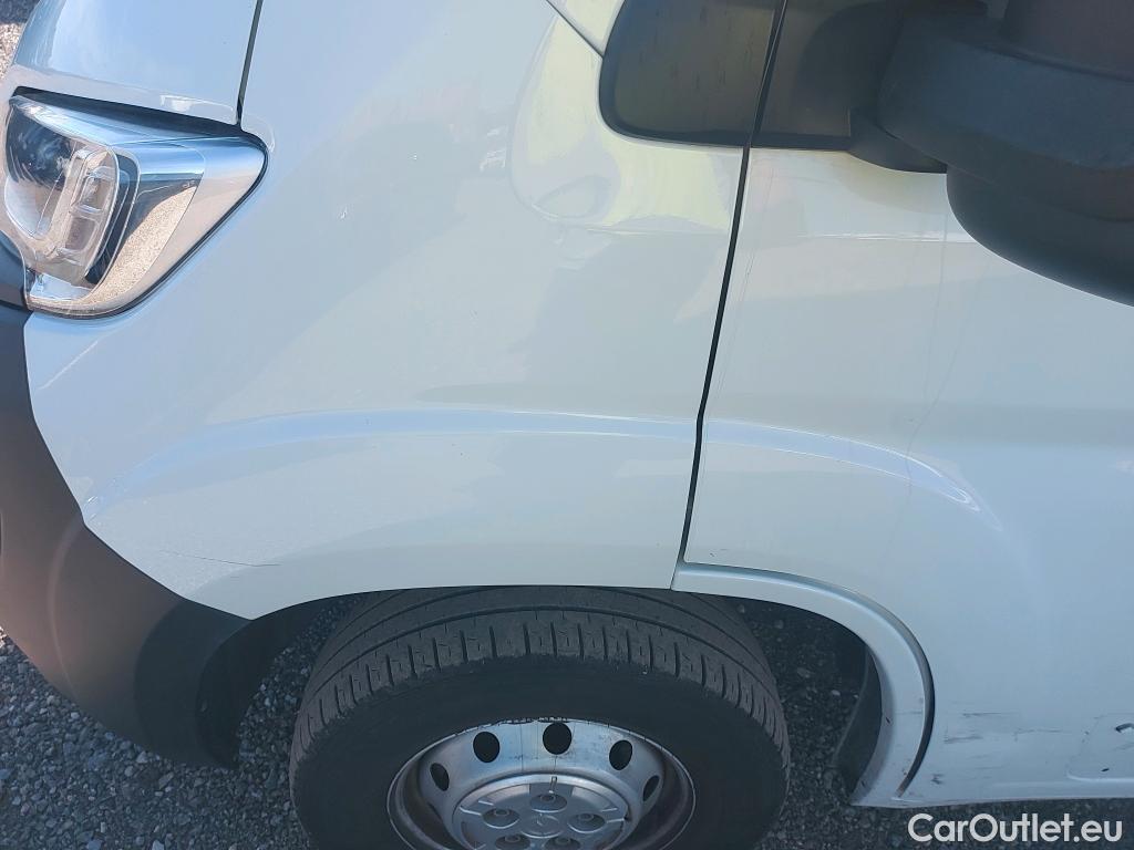  Opel  Movano OPEL  / 2021 / 4P / furgón Furgón Base L2H2 3.5T 2.2 BlueHDi 88kW #45