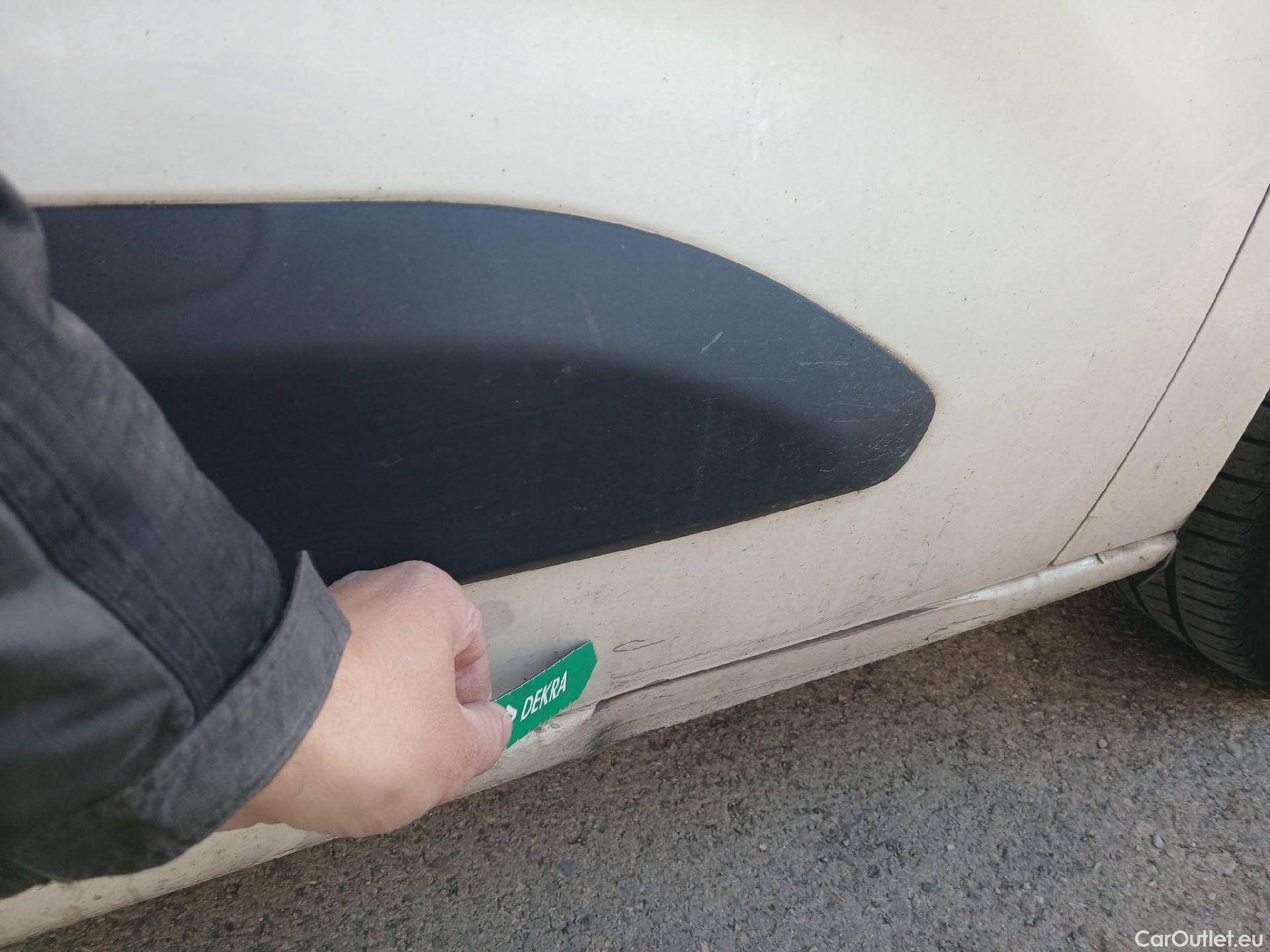  Peugeot  Partner PEUGEOT  / 2018 / 4P / furgón derivado de turismo Premium Standard 600kg BlueHDi 73kW (AC) #27