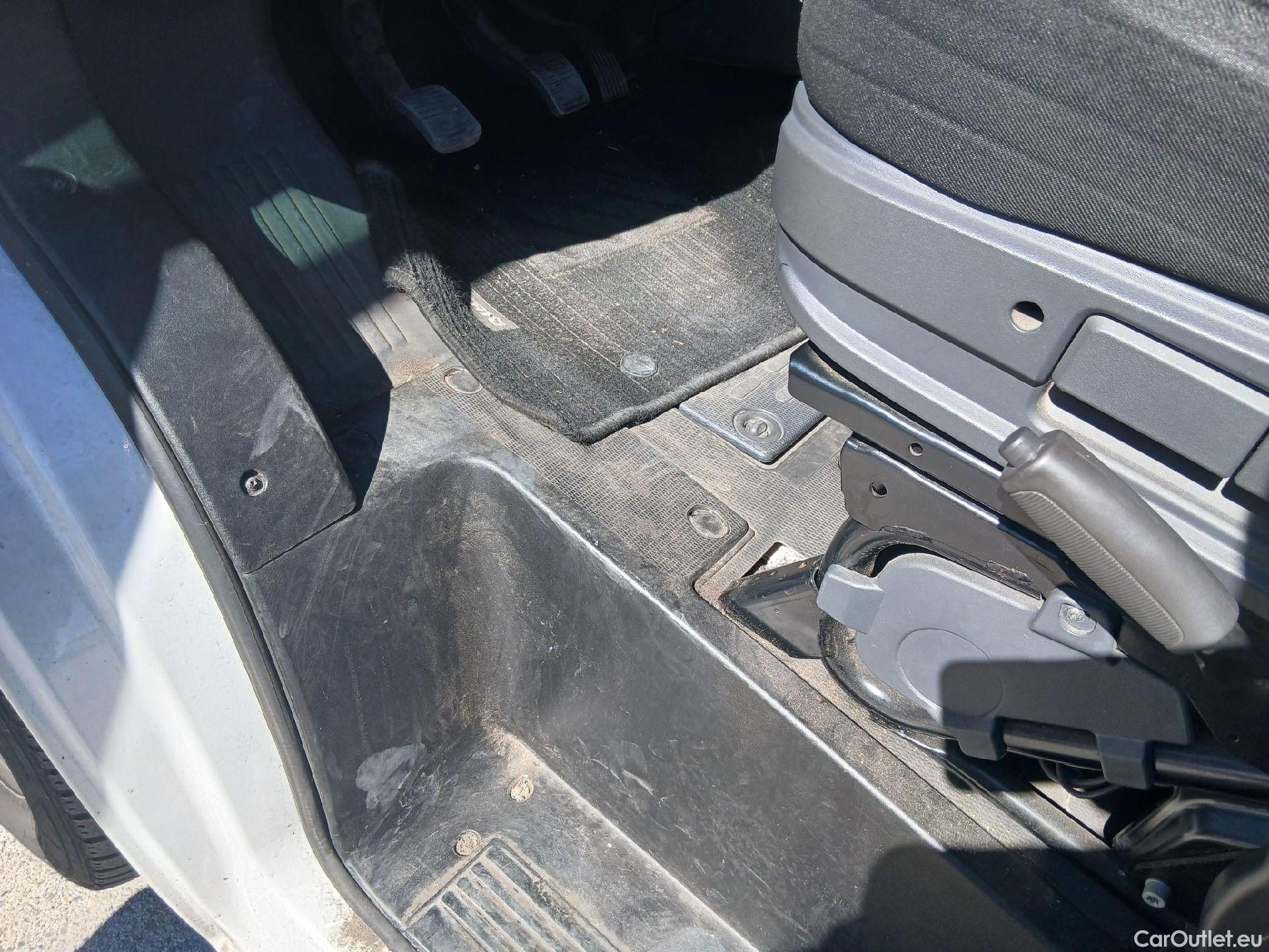  Fiat  Ducato FIAT  / 2014 / 4P / furgón 35 2.3 Mjet Furgón Medio Alto 96kW (130C #15