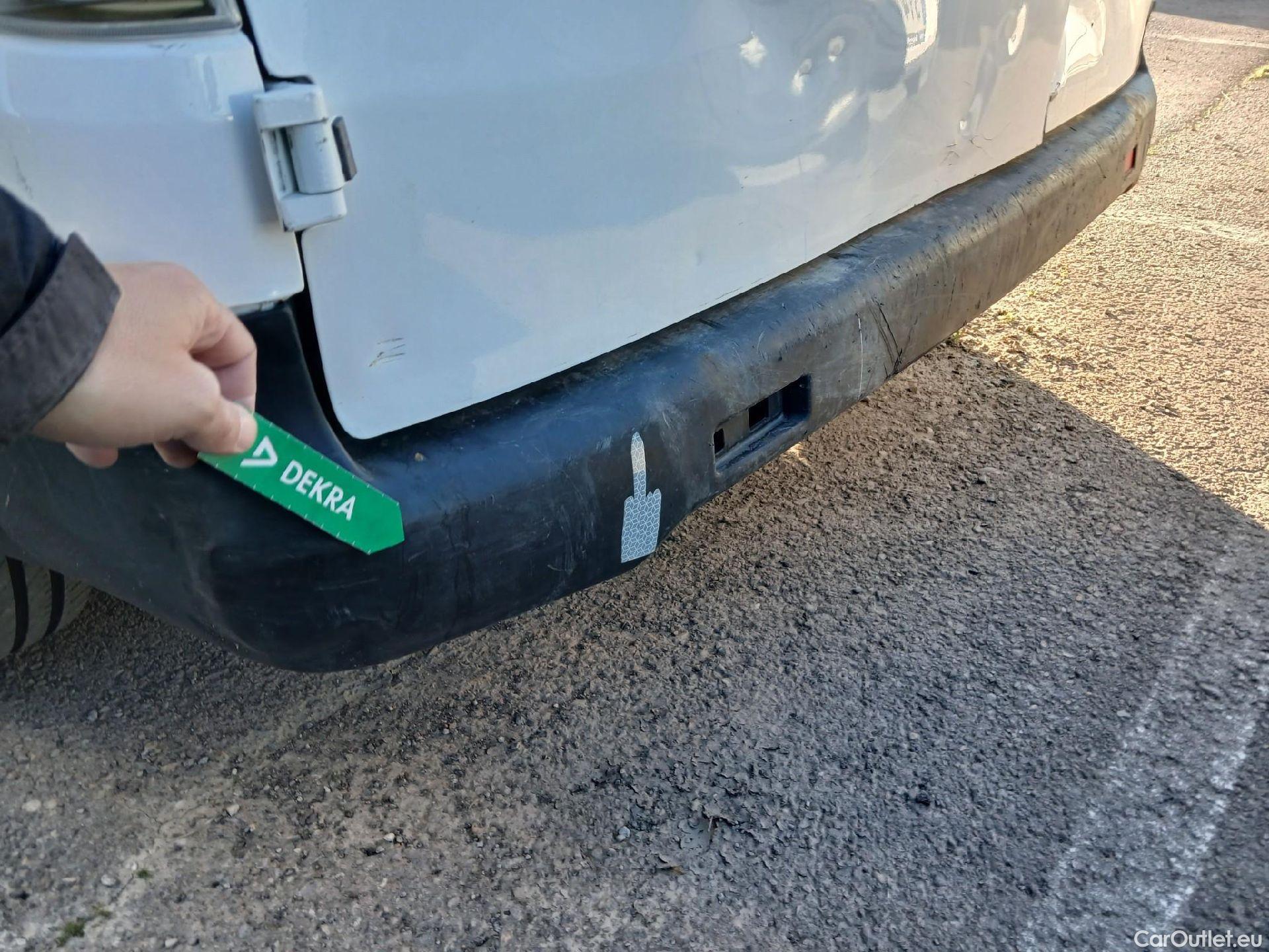  Nissan  NV200 NISSAN e- / 2009 / 4P / furgón Furgón 4p 40 kWh PROFESIONAL #29