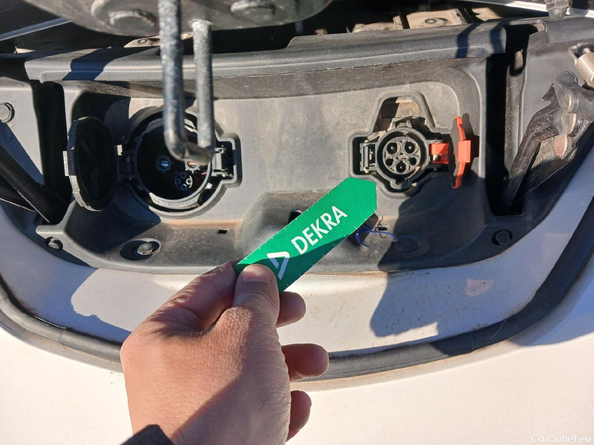  Nissan  NV200 NISSAN e- / 2009 / 4P / furgón Furgón 4p 40 kWh PROFESIONAL #89