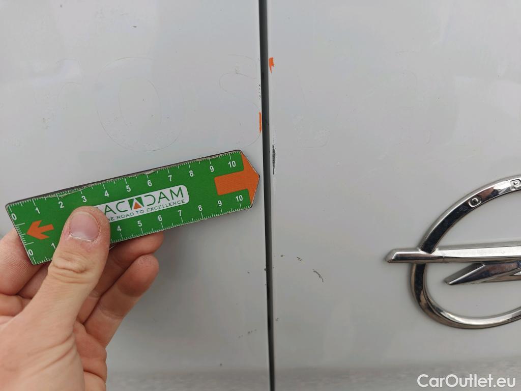  Opel  Vivaro OPEL  / 2019 / 4P / furgón 1.5 D 88kW (120CV) M Std Express M.P. DC #32