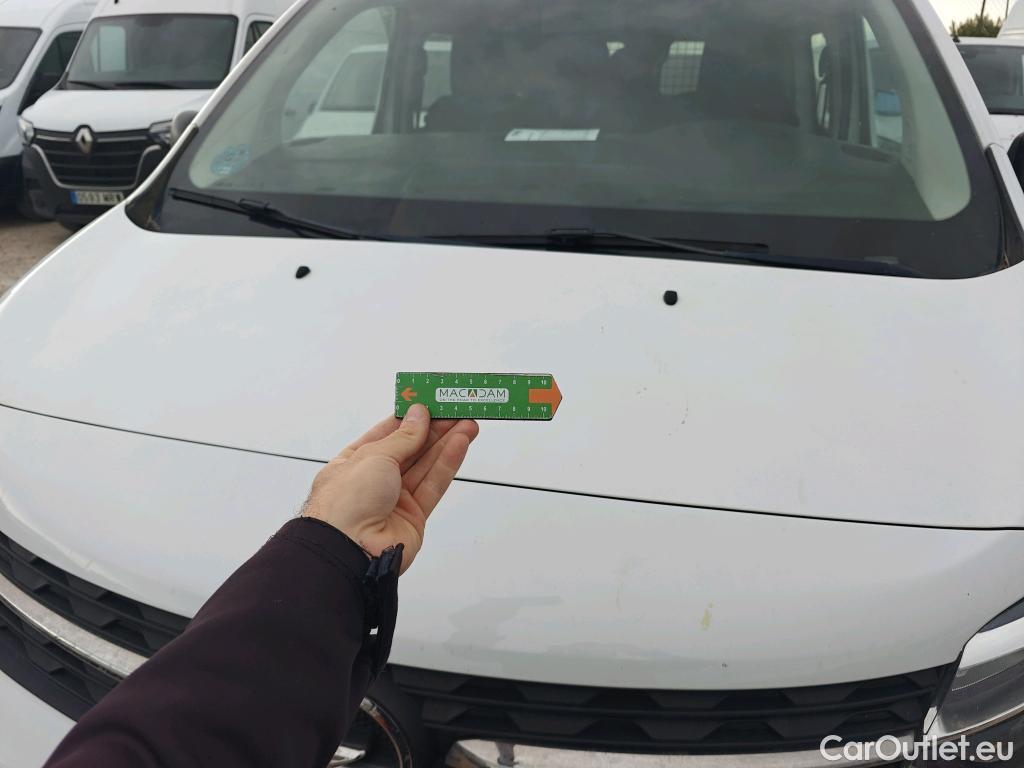  Opel  Vivaro OPEL  / 2019 / 4P / furgón 1.5 D 88kW (120CV) M Std Express M.P. DC #53